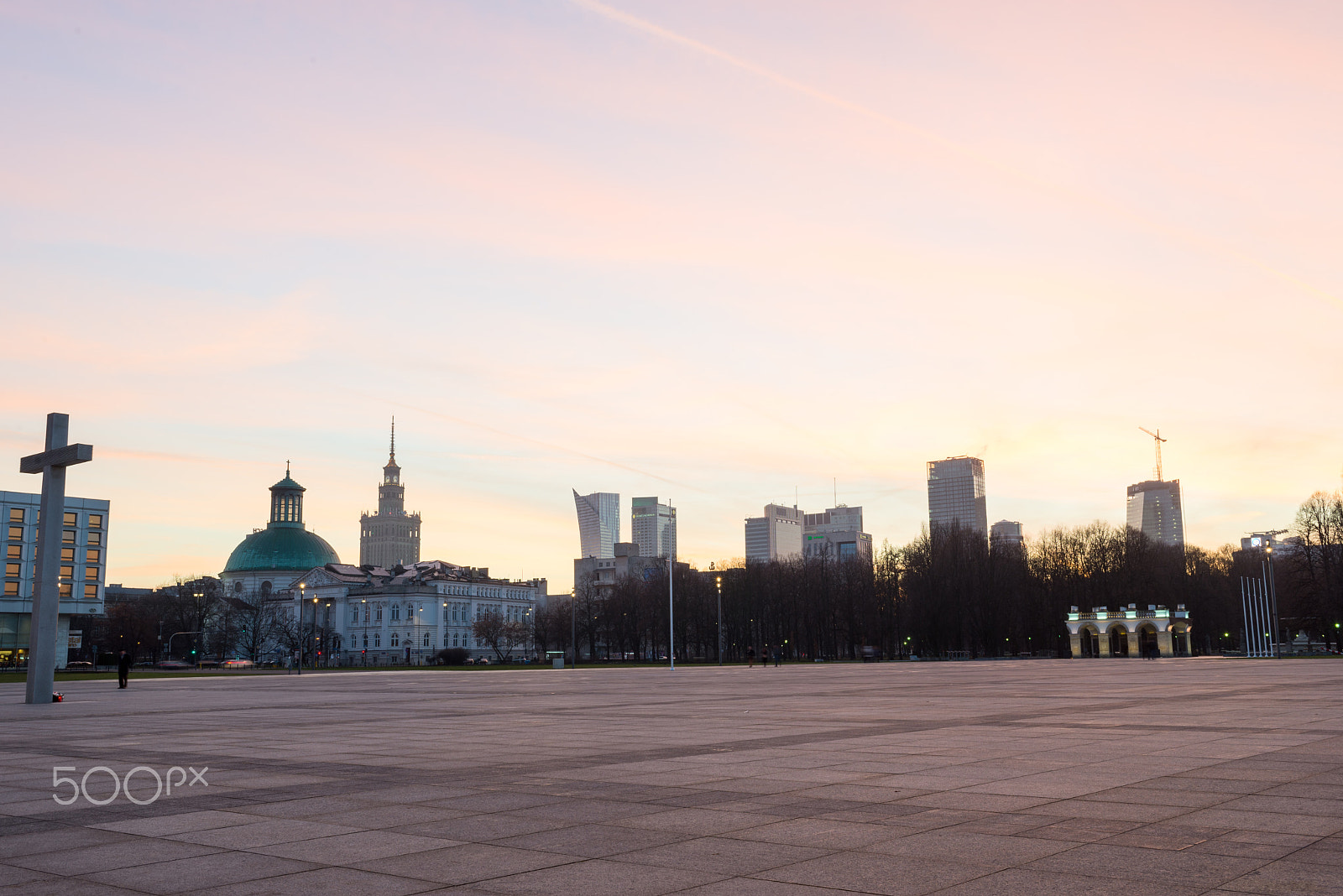 Nikon D610 + AF-S Nikkor 35mm f/1.8G sample photo. Pilsudski square or victory square in warsaw, poland photography