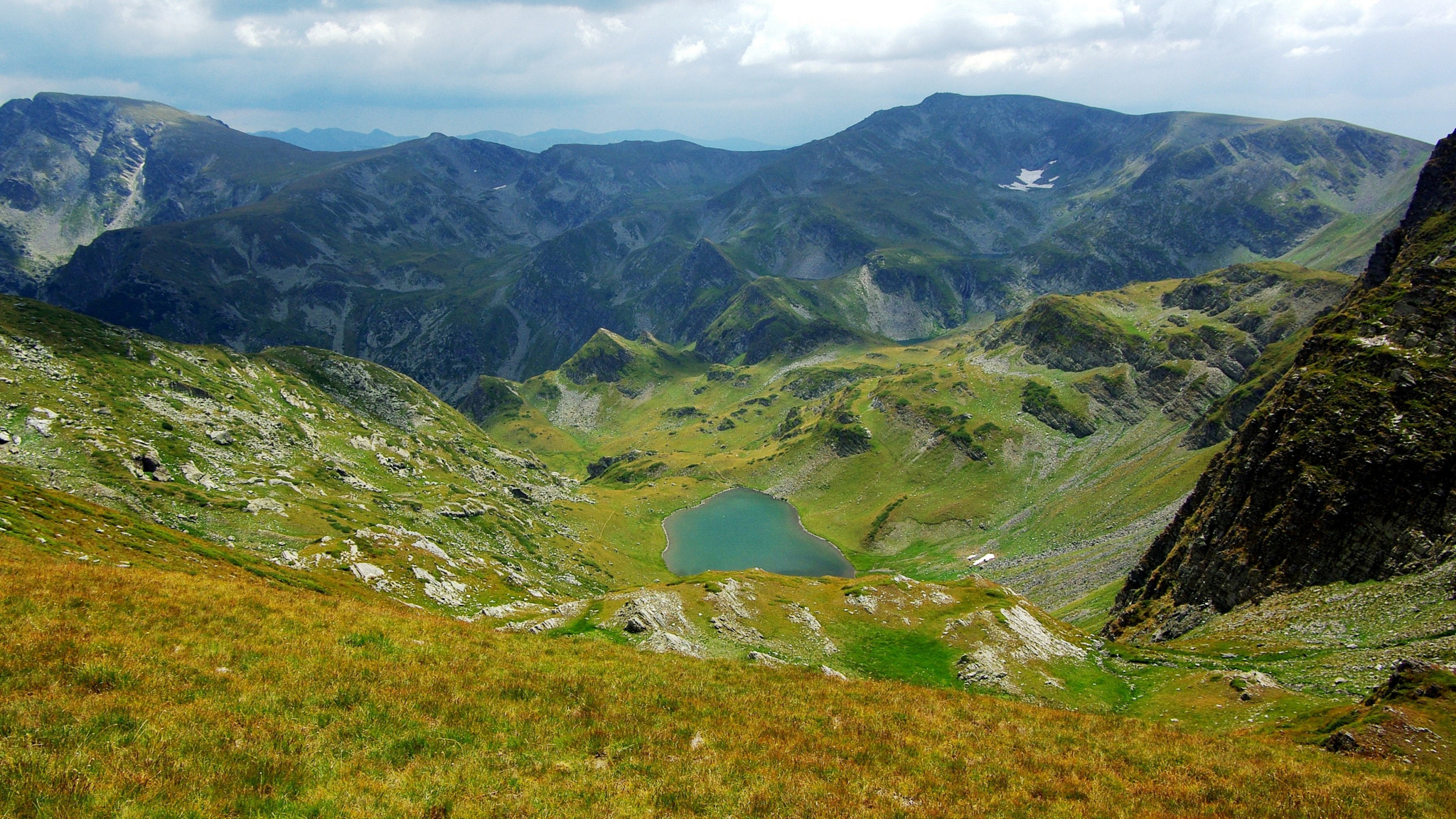 Pentax K200D + Pentax smc DA 16-45mm F4 ED AL sample photo. Urdini`s lakes photography