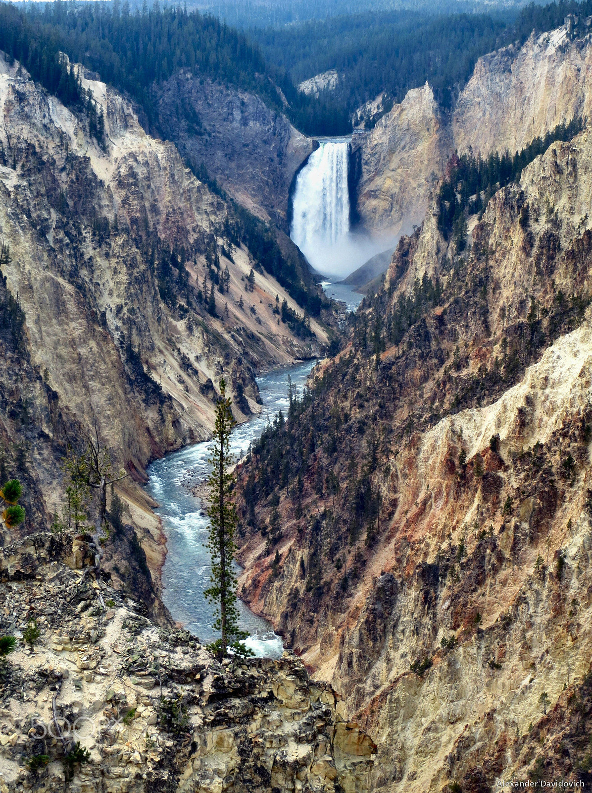 Canon PowerShot ELPH 520 HS (IXUS 500 HS / IXY 3) sample photo. Grand canyon of yellowstone photography