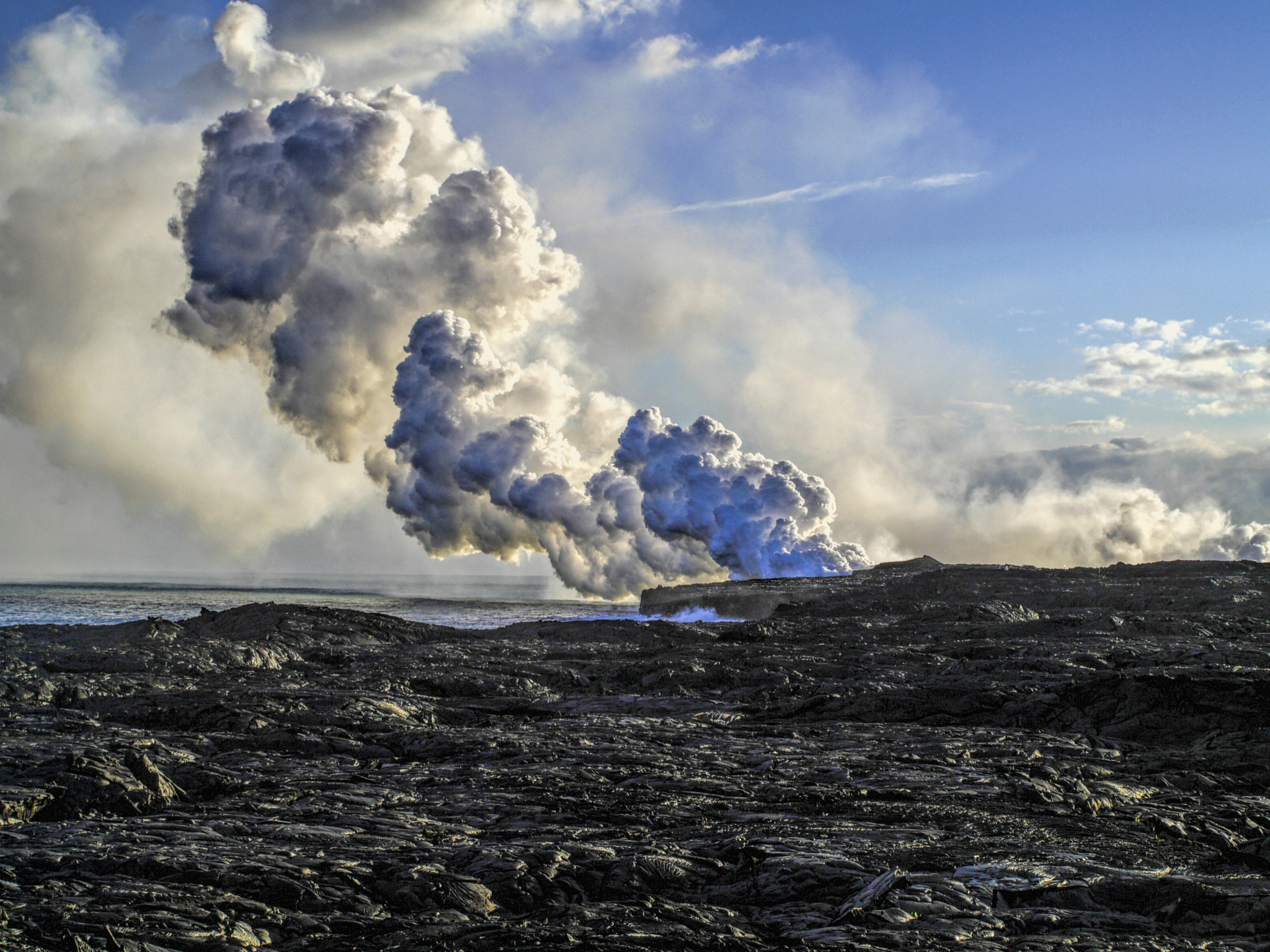 Panasonic Lumix DMC-L1 + OLYMPUS DIGITAL 40-150mm Lens sample photo. Lava hits the sea photography