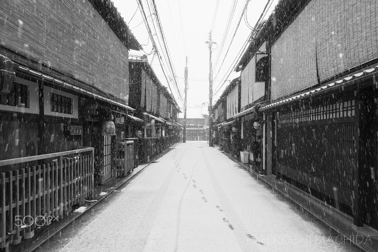 Nikon AF-S Nikkor 17-35mm F2.8D ED-IF sample photo. Snow gion photography