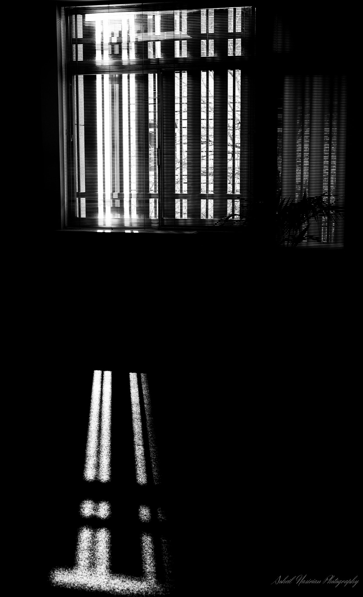 Fujifilm X-A1 + Fujifilm XF 35mm F1.4 R sample photo. Let there be light... but not much photography