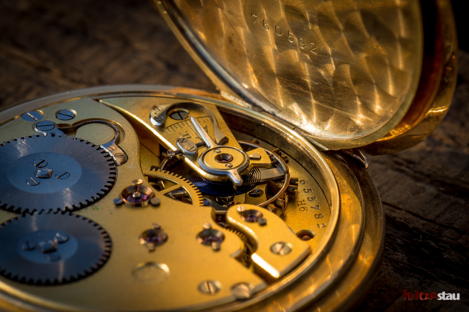 Nikon D610 + Nikon AF-S DX Micro-Nikkor 85mm F3.5G ED VR sample photo. Old pocket watch by iwc photography