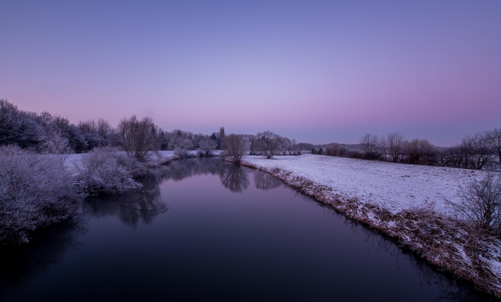 Sony ILCA-77M2 + Sigma 10-20mm F3.5 EX DC HSM sample photo. Frozen morning light (part two) photography