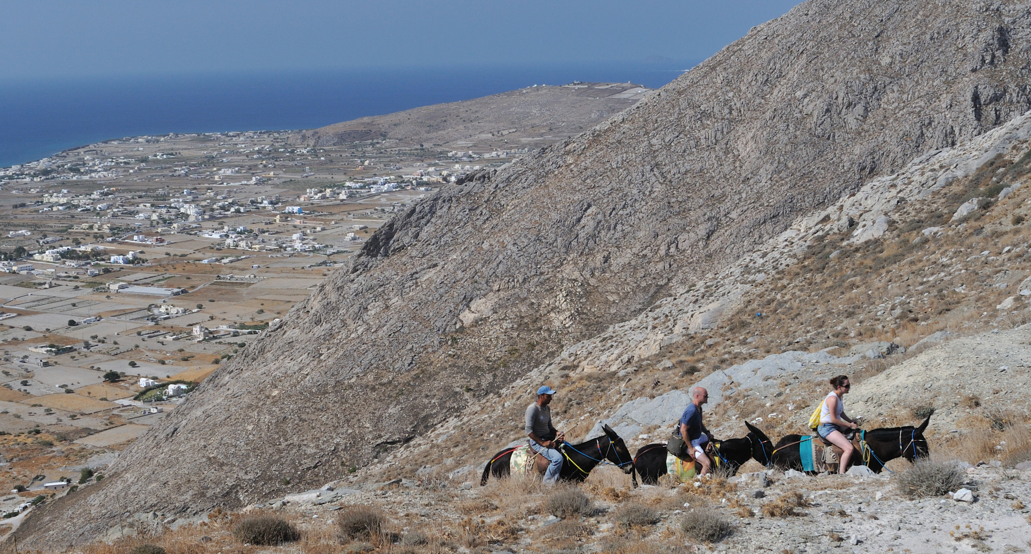 Nikon D300 + AF Nikkor 24mm f/2.8 sample photo. Santorini photography