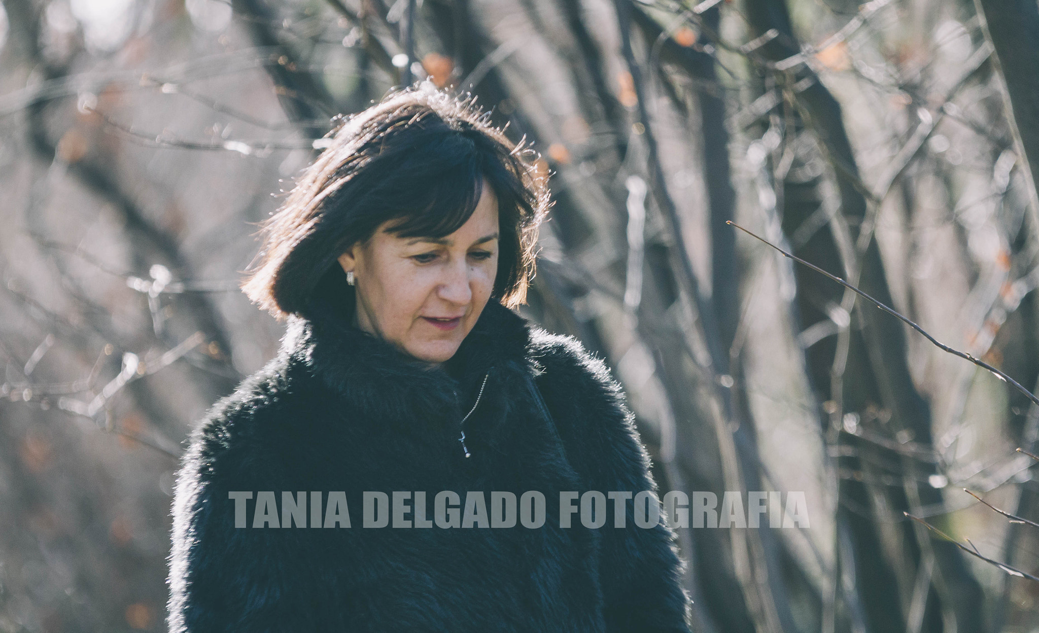 Sigma 70-200mm F2.8 EX DG OS HSM sample photo. Portrait femele photography
