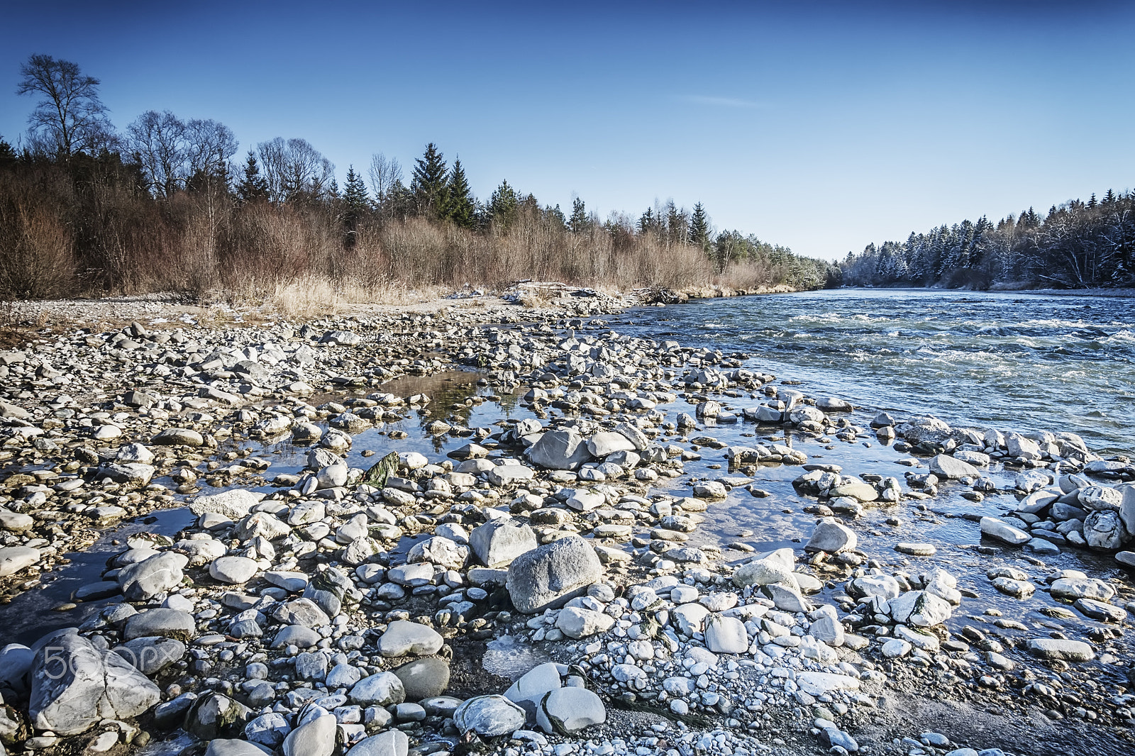Minolta AF 28-135mm F4-4.5 sample photo. River isar autumn photography