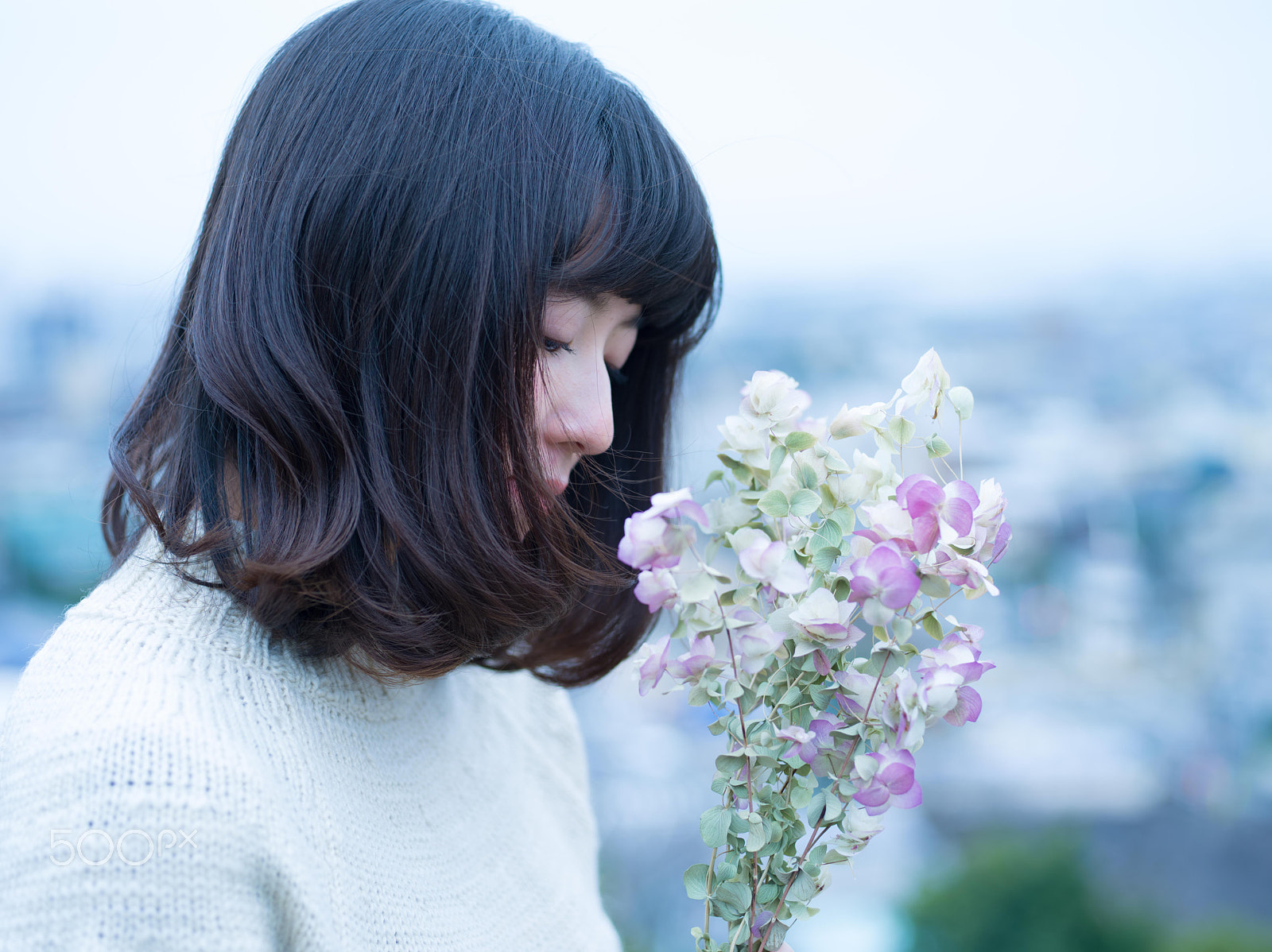 smc PENTAX-FA645 75mm F2.8 sample photo. Flower girl photography