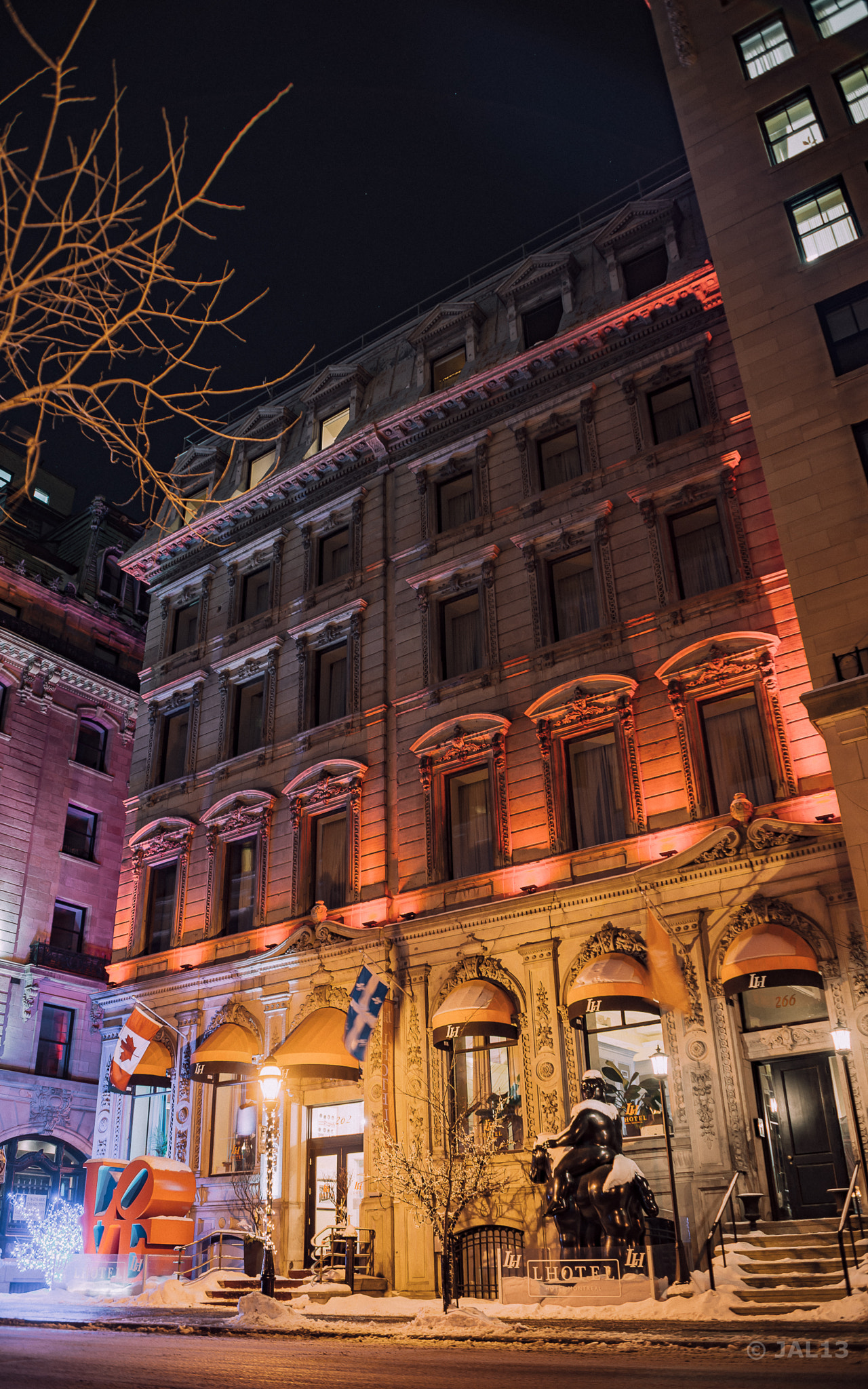 AF Zoom-Nikkor 28-85mm f/3.5-4.5 sample photo. L'hotel - mtl photography
