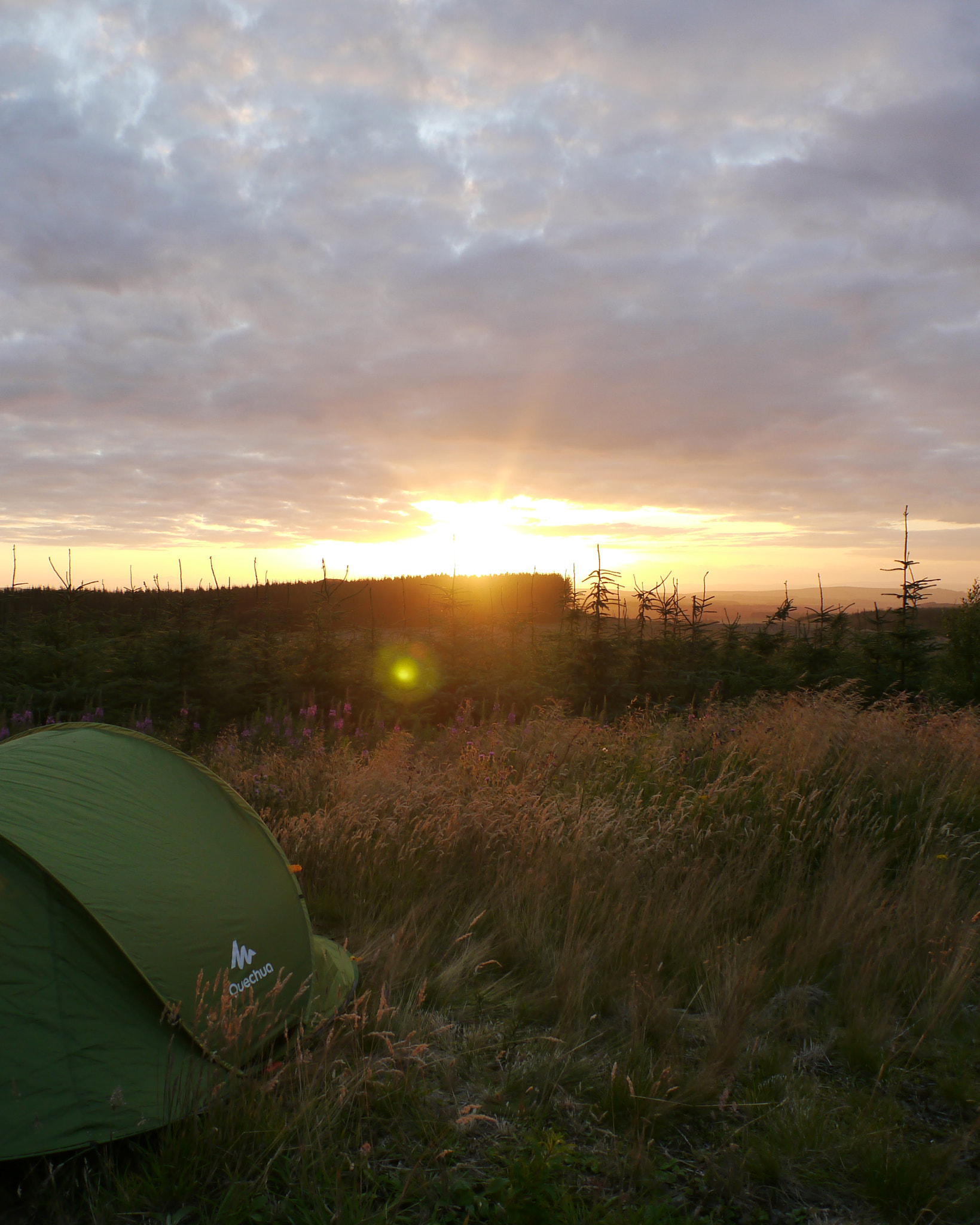 Panasonic Lumix DMC-G5 + Panasonic Lumix G 14mm F2.5 ASPH sample photo. Scottish dawn photography