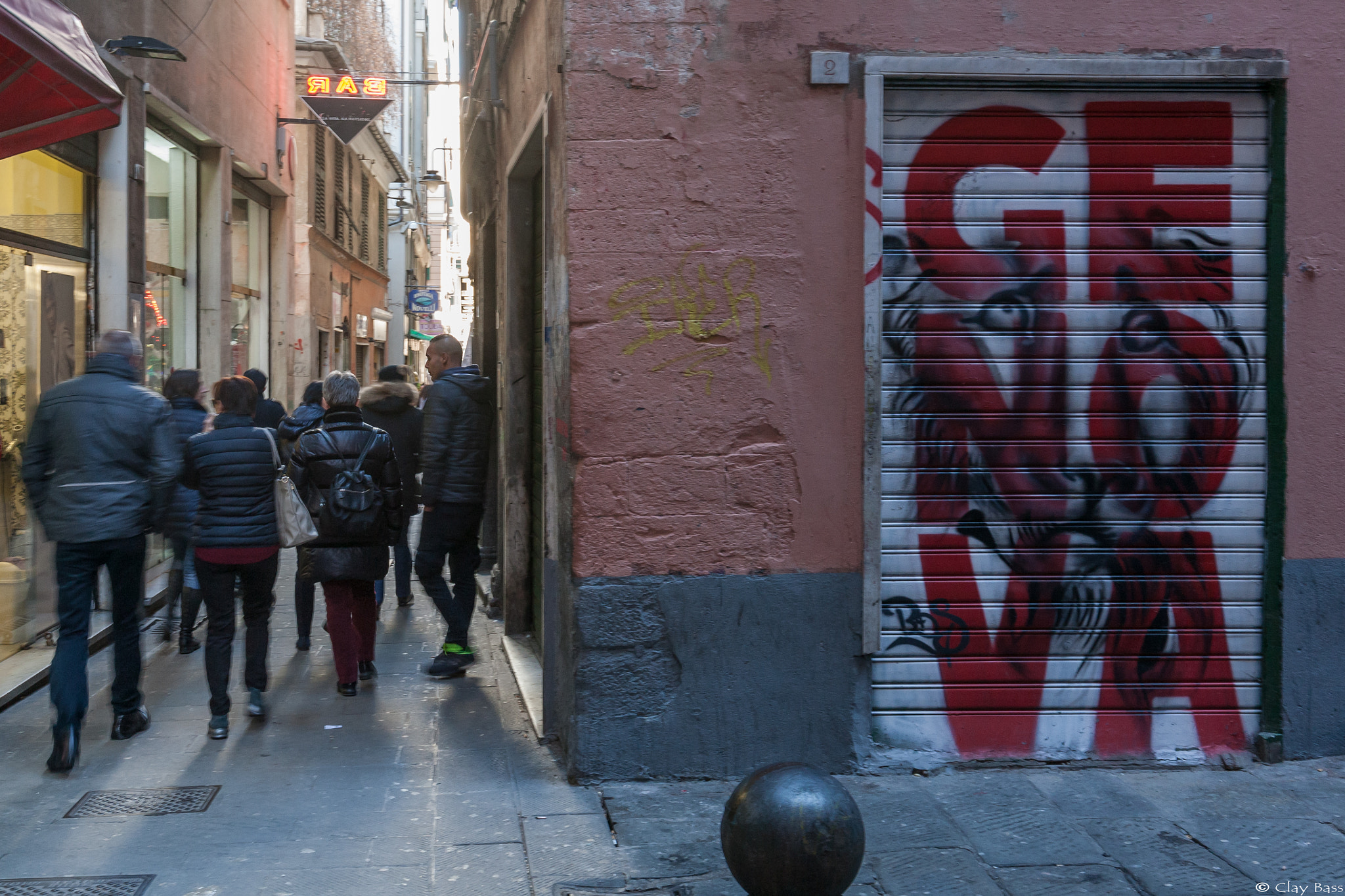 Canon EF 24-105mm F3.5-5.6 IS STM sample photo. Genova caruggi photography