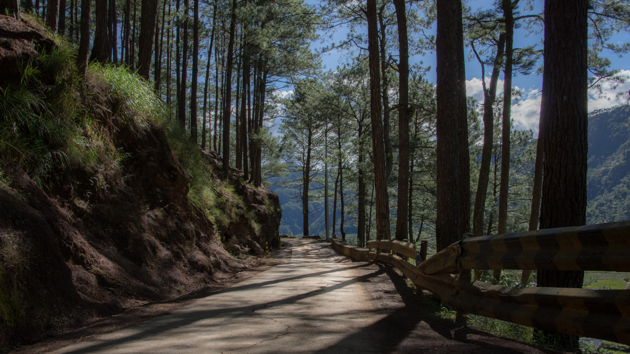 Pentax K-3 II sample photo. Philippines' road photography