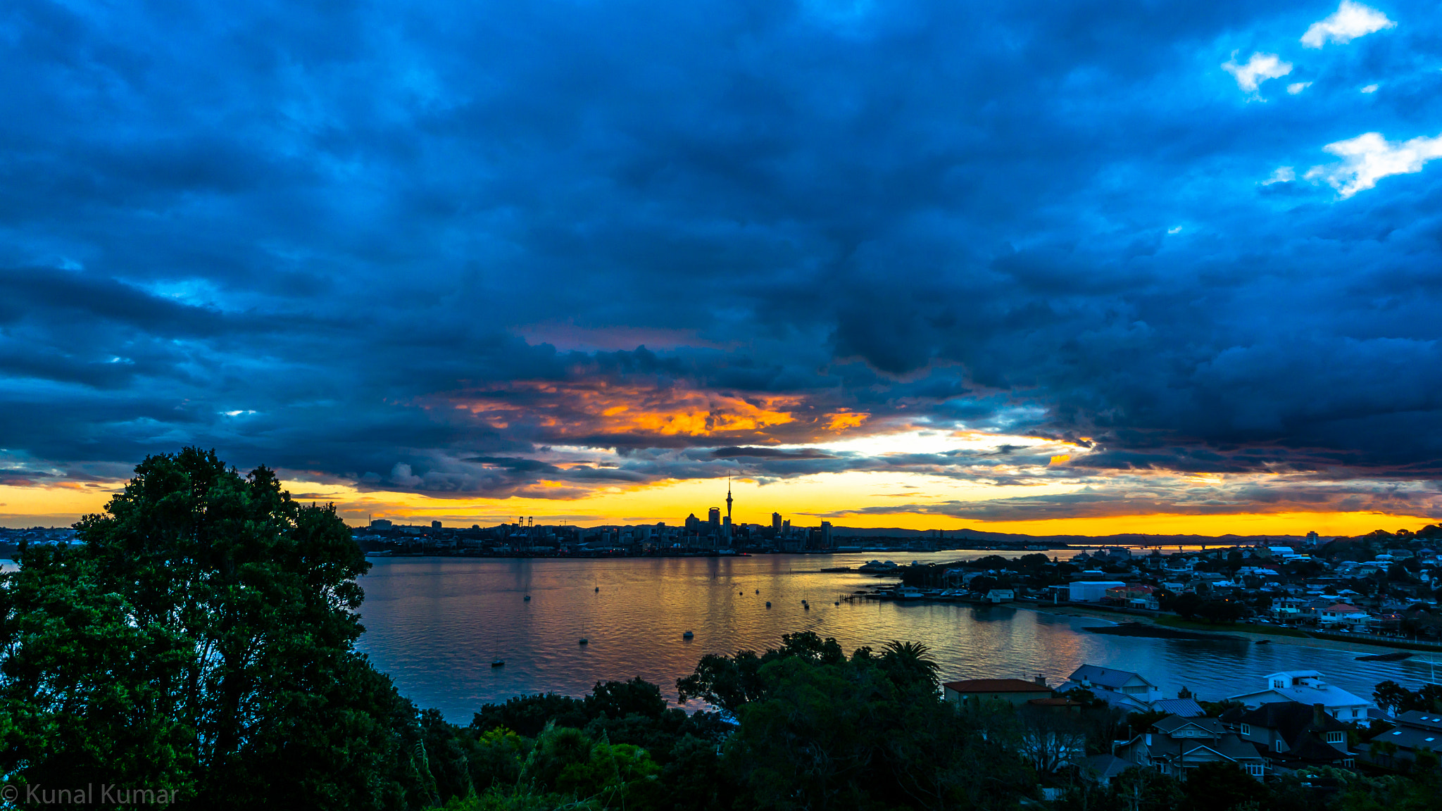 Sony Alpha NEX-5R + Sony E 10-18mm F4 OSS sample photo. North head photography