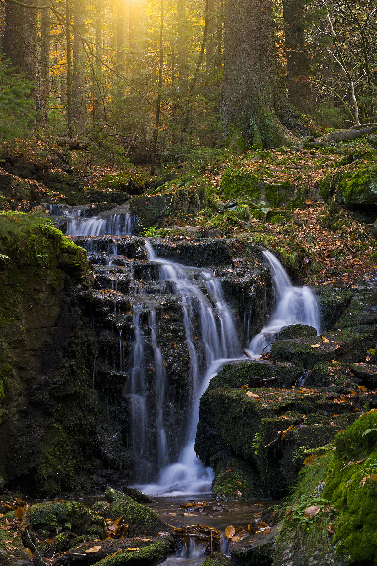 Pentax K20D + smc PENTAX-FA 50mm F1.7 sample photo. Muglbach wasserfall im herbst photography