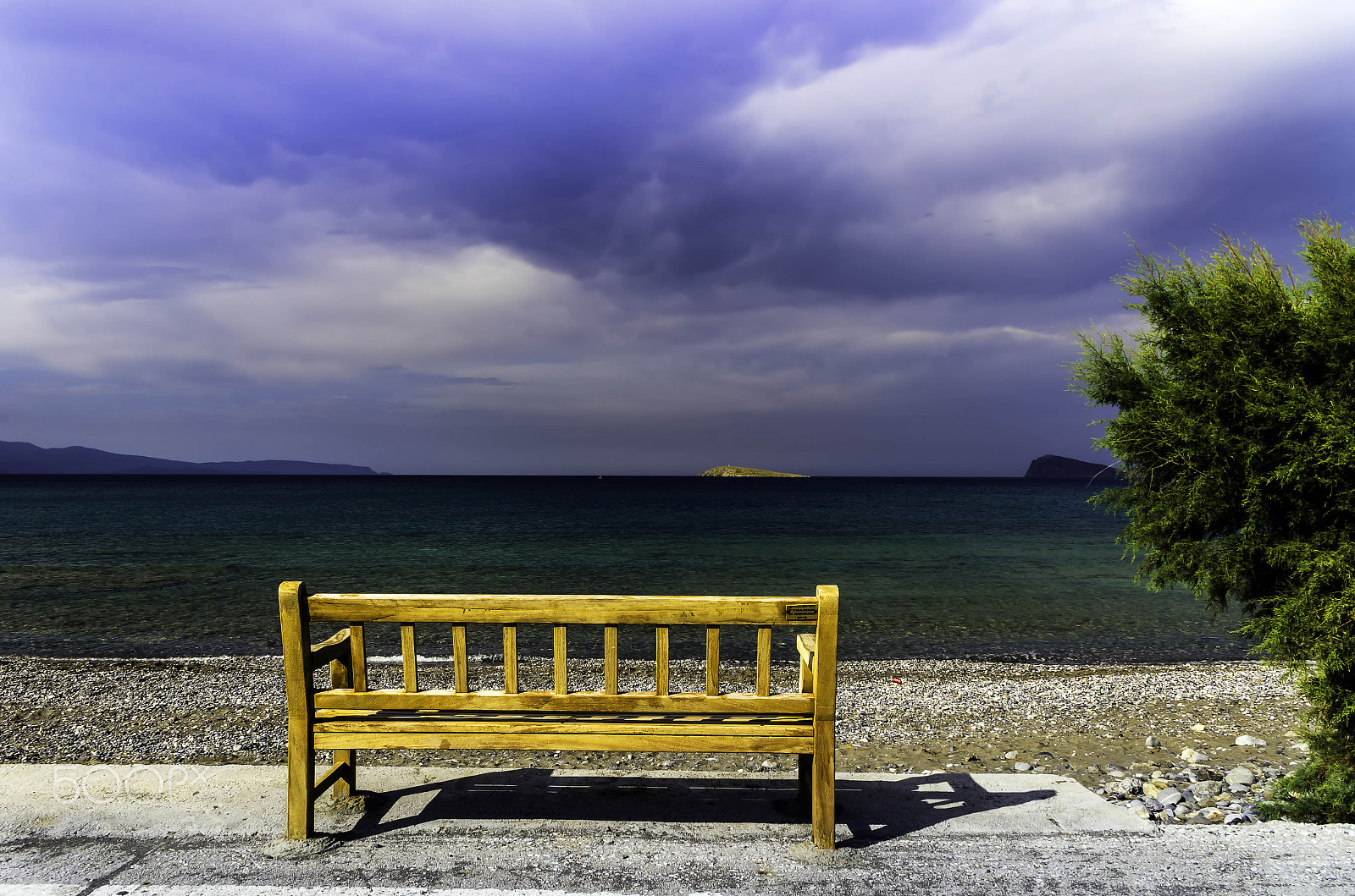 Pentax K-5 sample photo. Solo photography