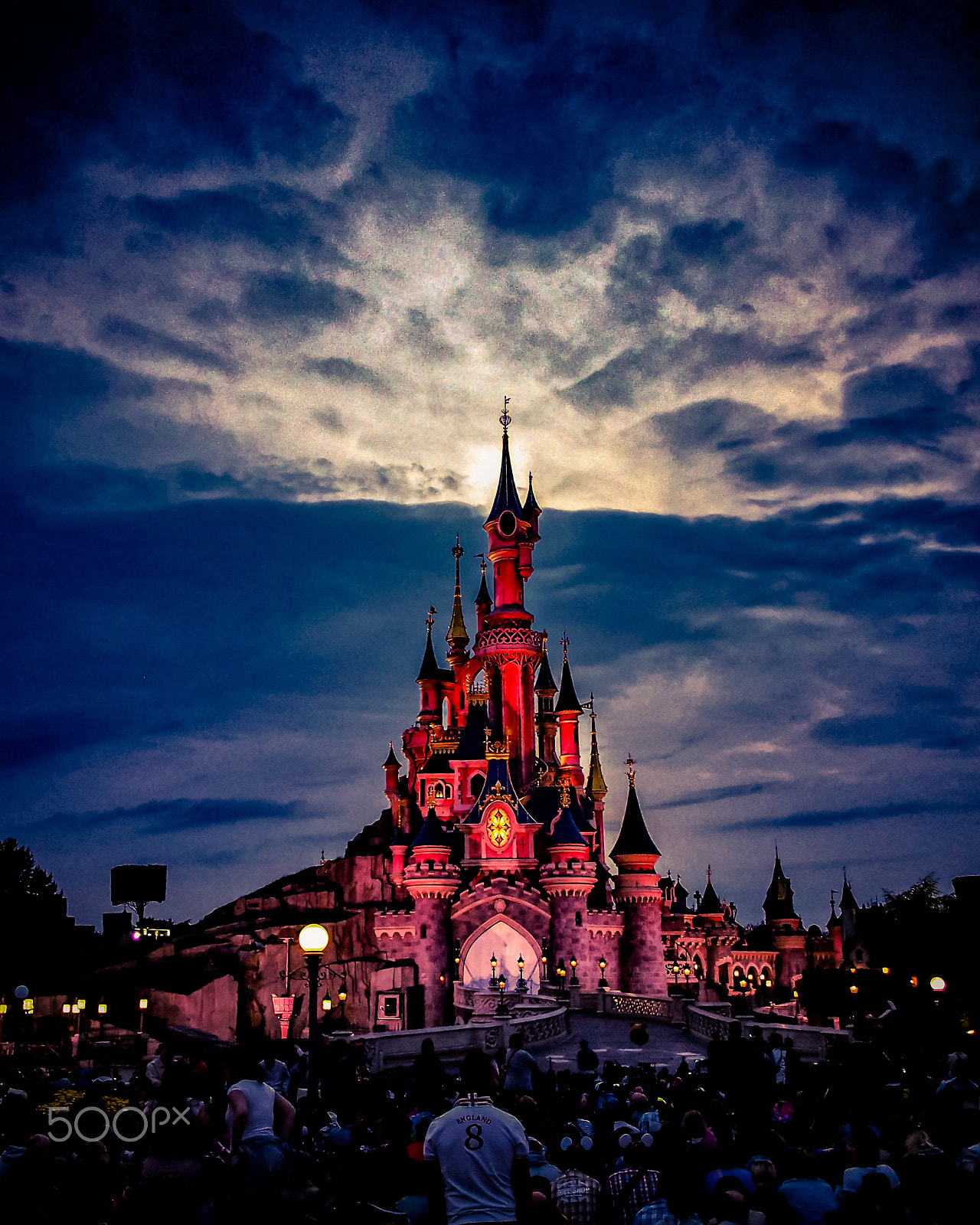 Olympus PEN E-PL3 + Panasonic Lumix G 14mm F2.5 ASPH sample photo. Supernatural disneyland photography
