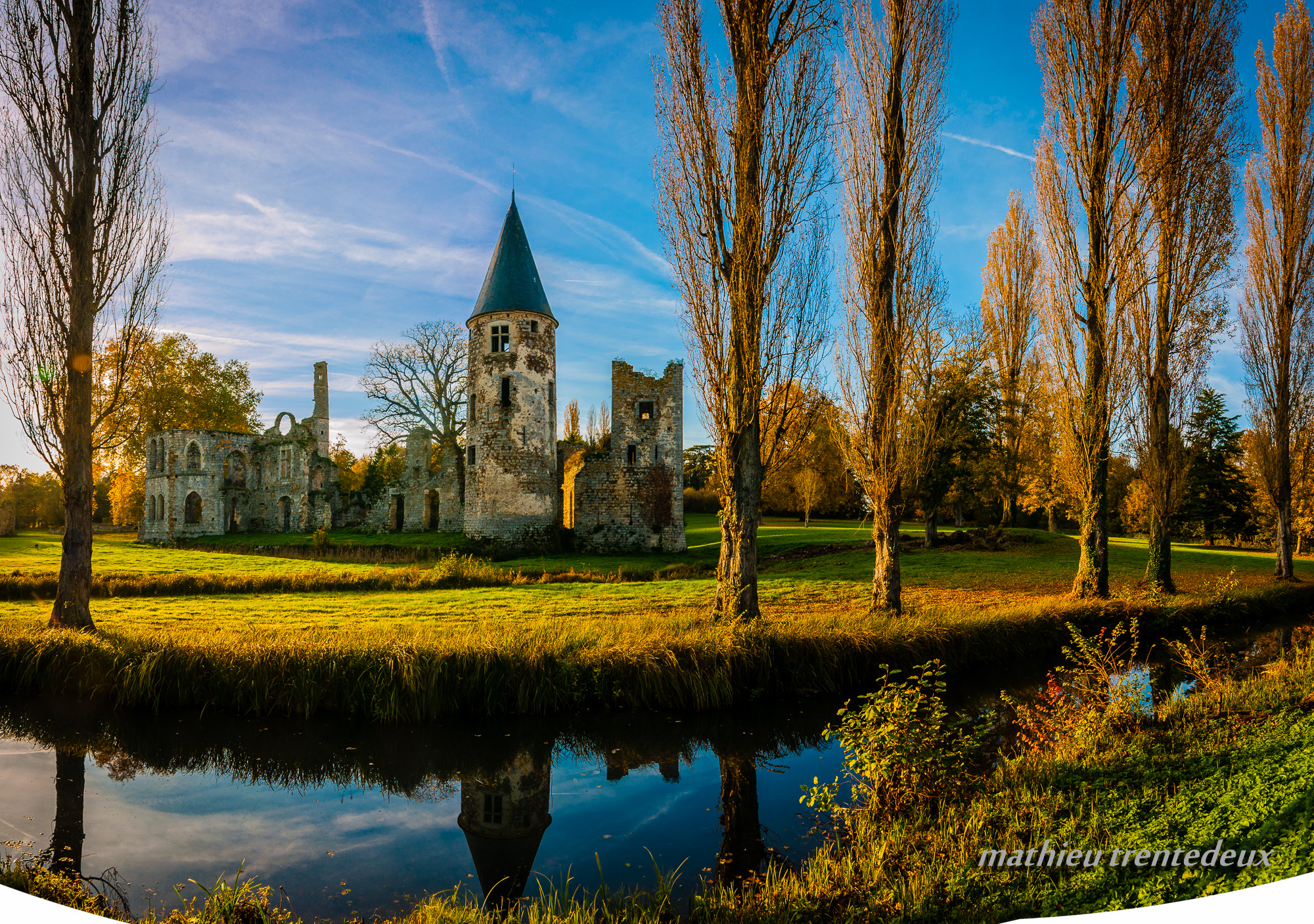 Sigma 17-70mm F2.8-4 DC Macro OS HSM | C sample photo. Chateau du vivier - panorama photography