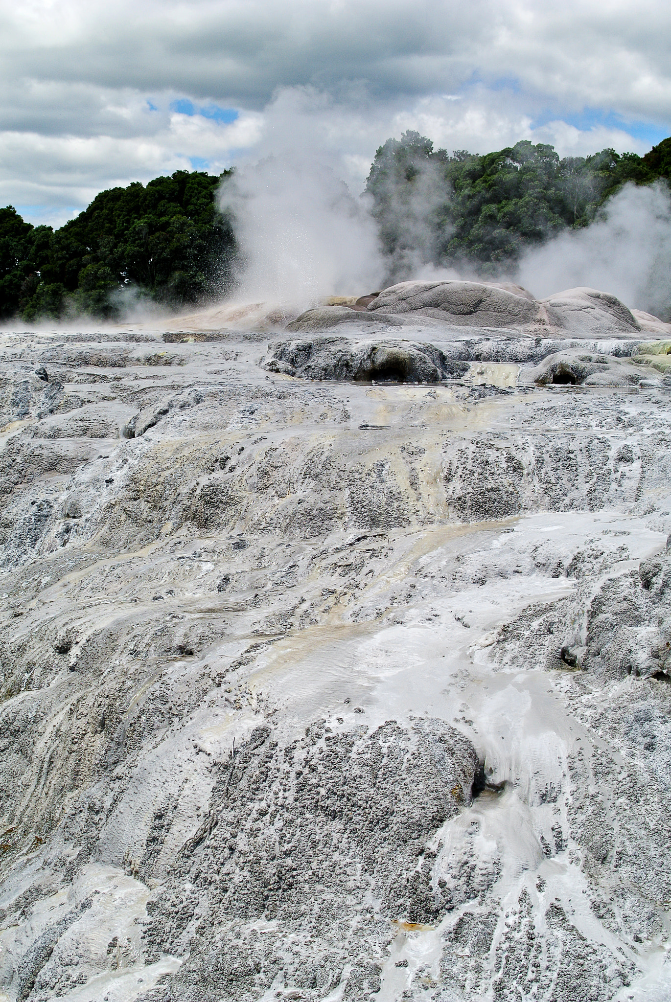 Nikon 1 Nikkor 18.5mm F1.8 sample photo. Rotorua geyser - new zealand - melted rocks photography