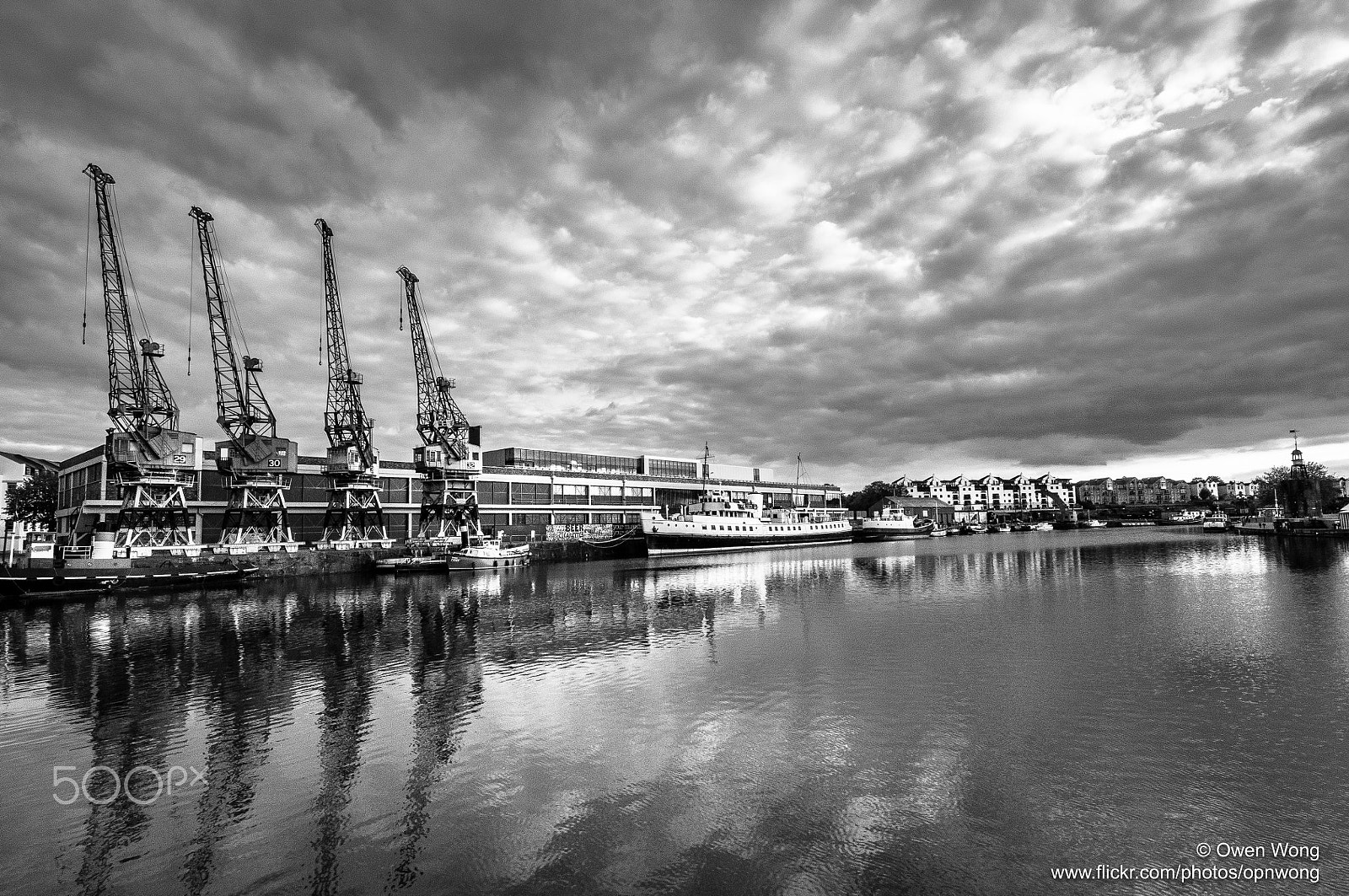 Sigma 12-24mm F4.5-5.6 EX DG Aspherical HSM sample photo. Bristol harbour photography