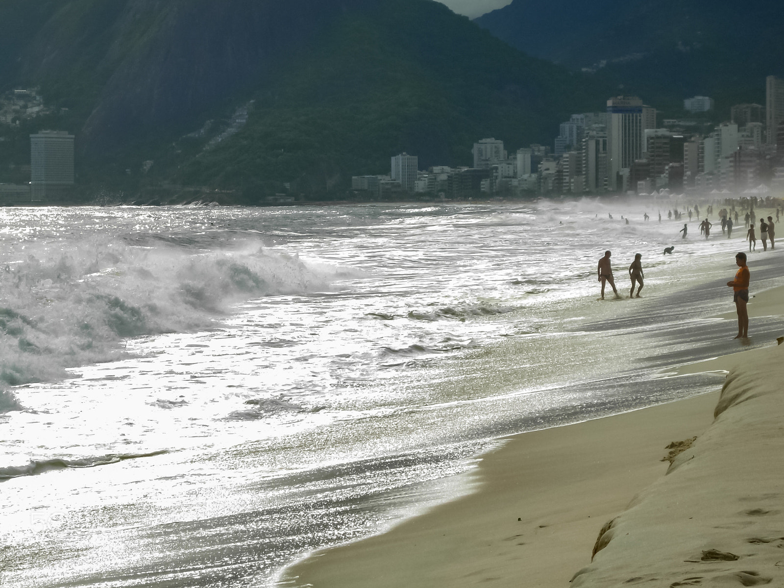 Nikon COOLPIX P3 sample photo. Brazilian famous ipanema beach in beautiful  tropical rio de janeiro  photography