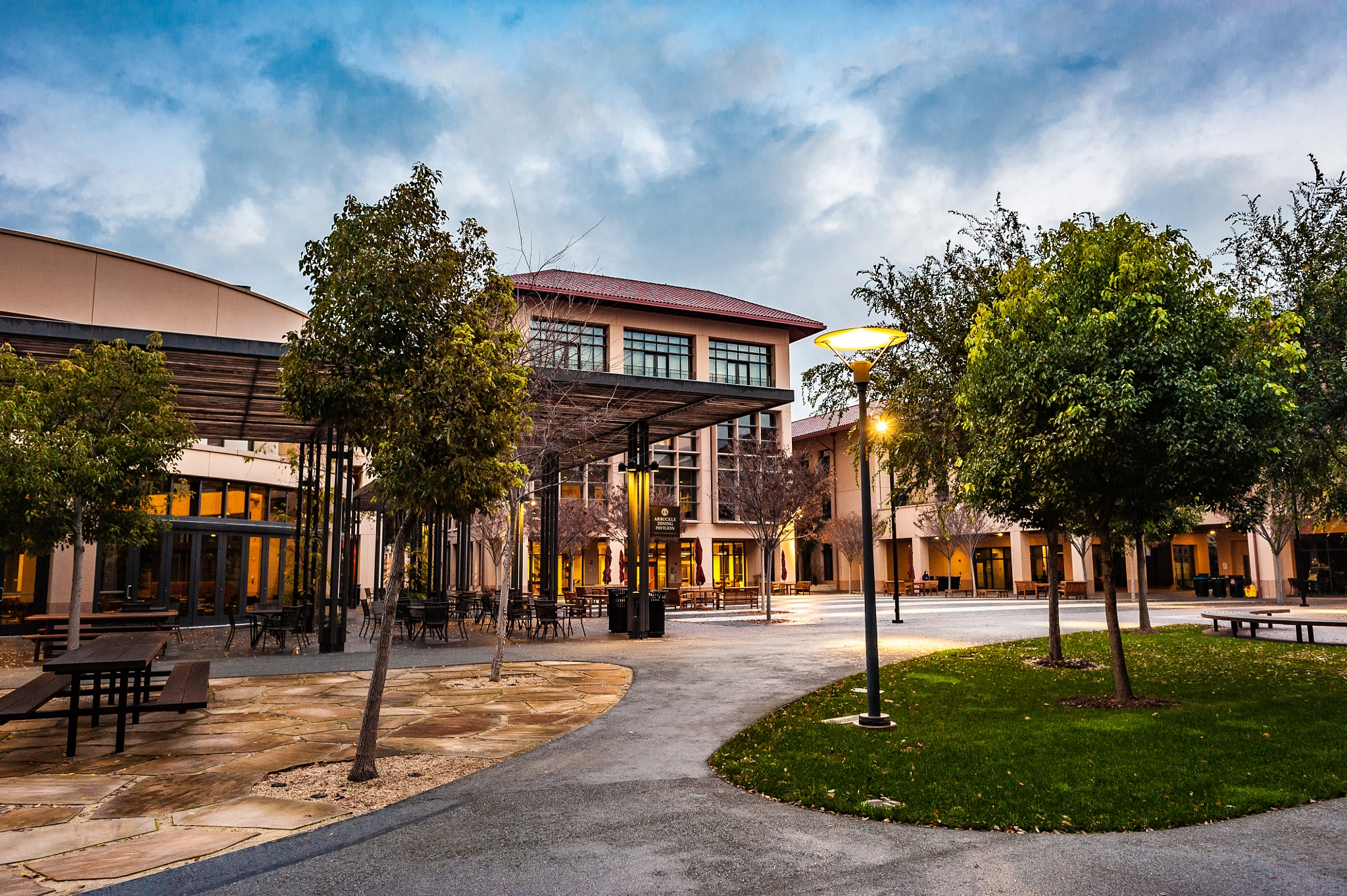 Nikon D700 + Nikon AF-S Nikkor 24mm F1.4G ED sample photo. Stanford university photography