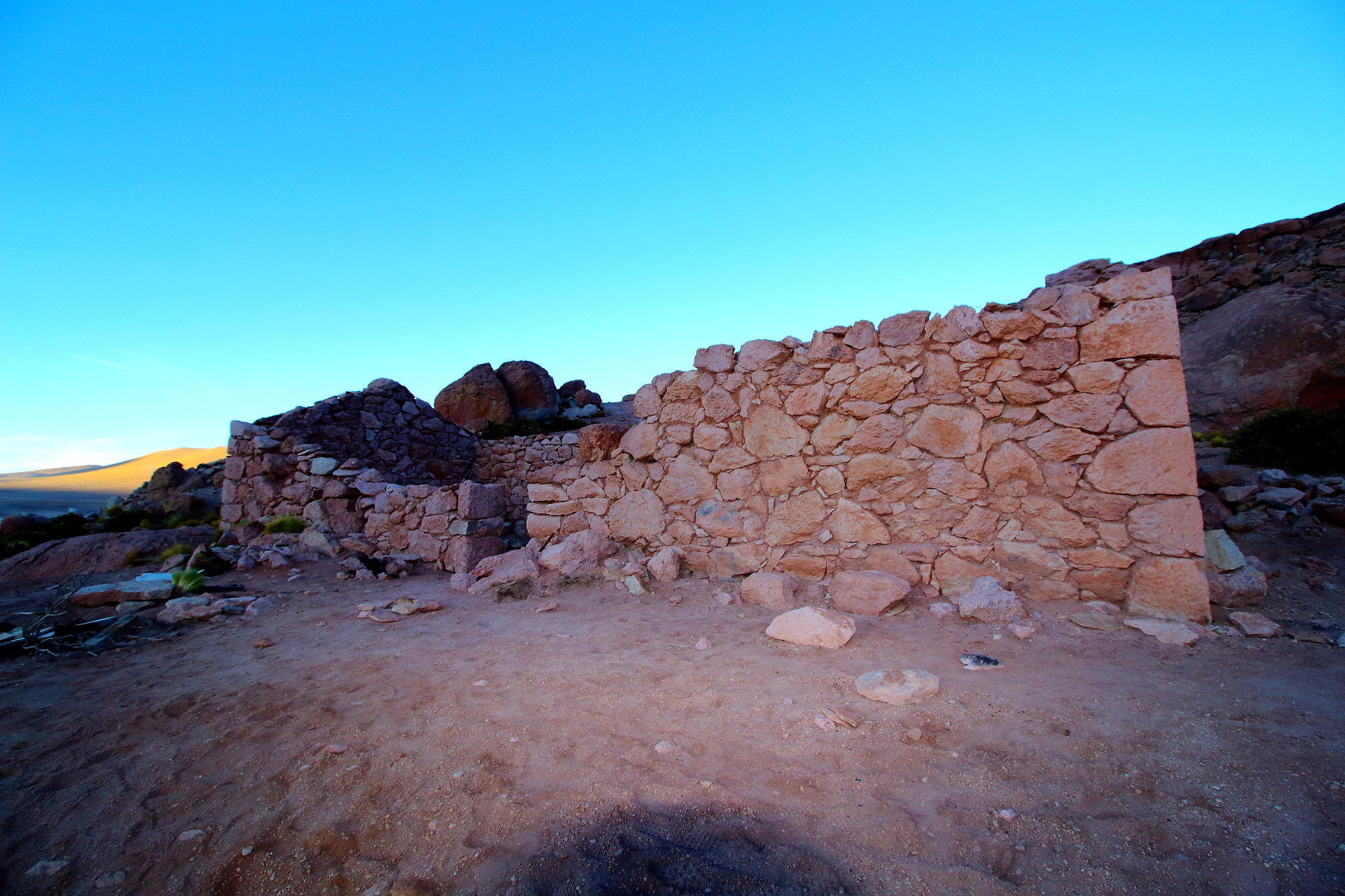 Canon EF-S 10-18mm F4.5–5.6 IS STM sample photo. Piedras del tatio photography