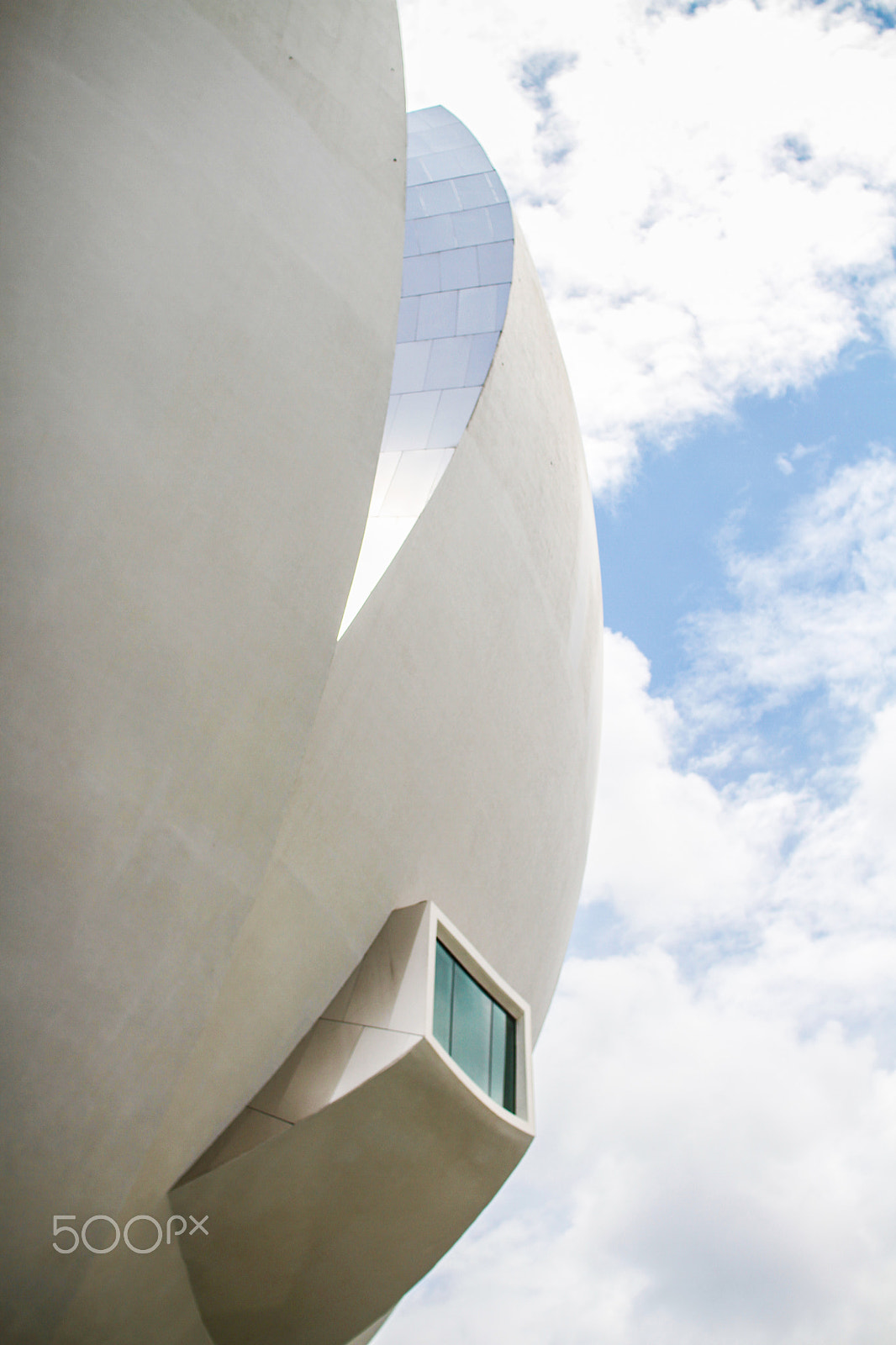 Canon EOS 7D + Sigma 30mm f/1.4 DC HSM sample photo. Singapore art & science museum photography