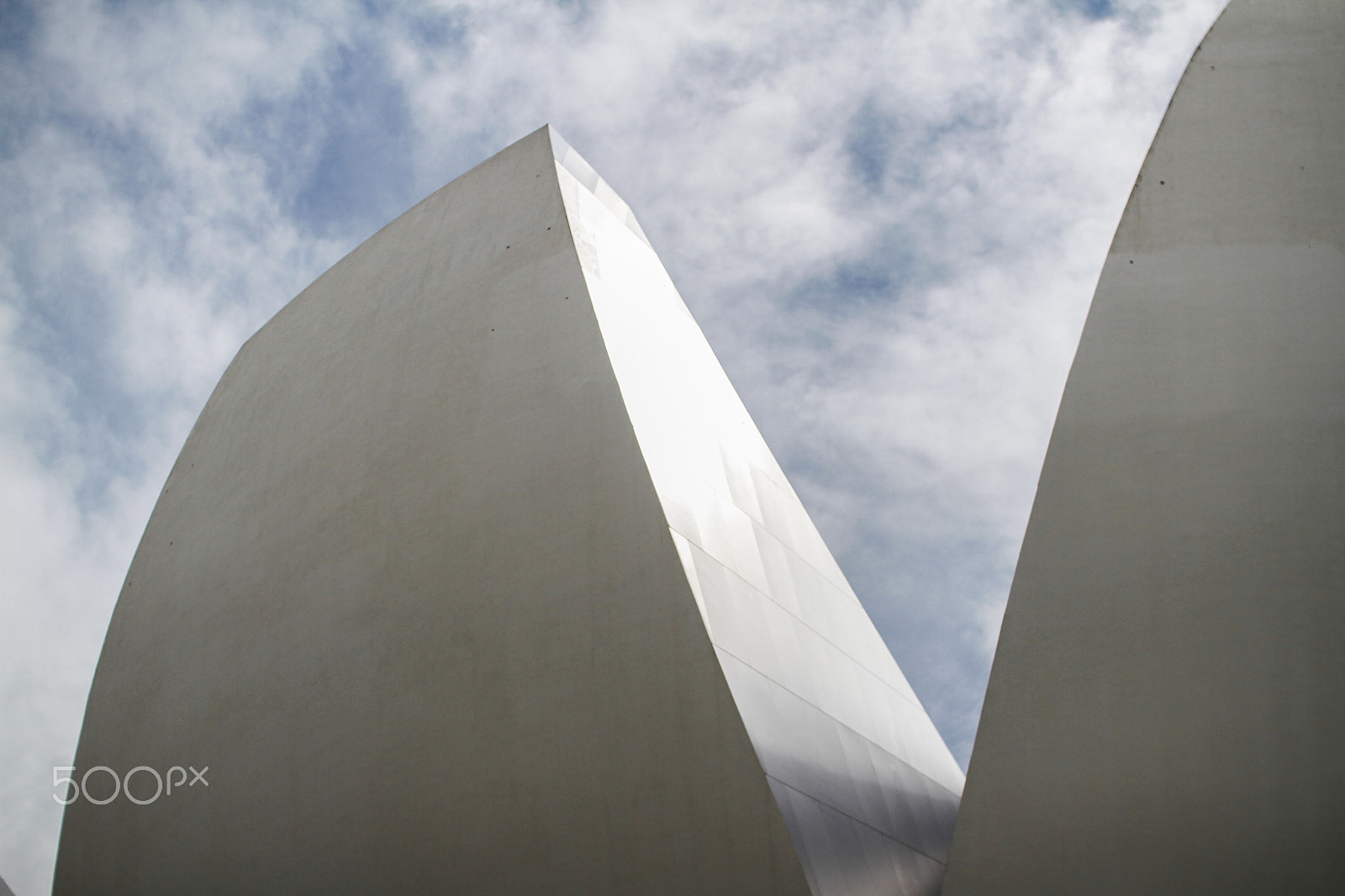 Canon EOS 7D + Sigma 30mm f/1.4 DC HSM sample photo. Singapore art & science museum photography