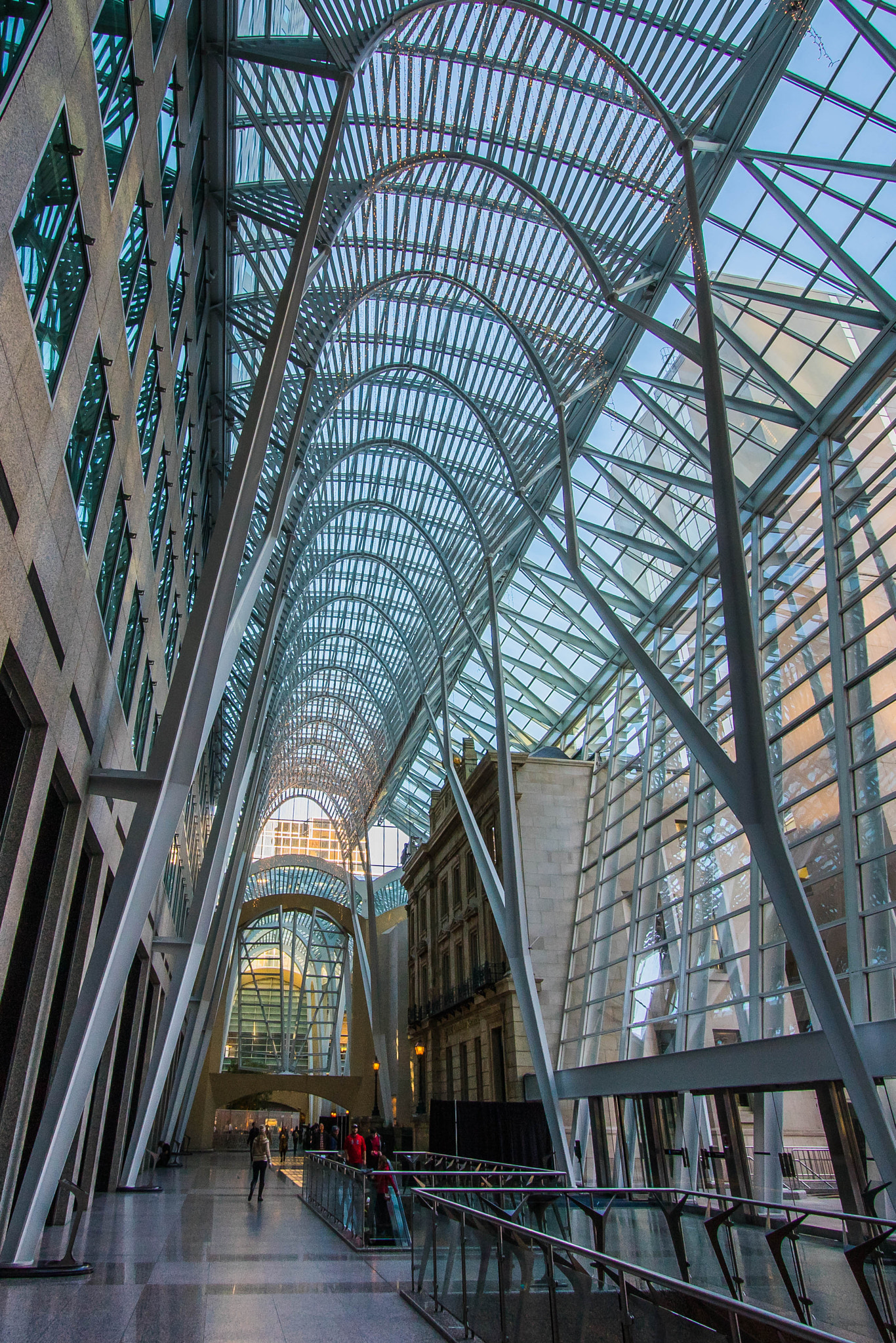 Sony a7 + Canon EF-S 10-22mm F3.5-4.5 USM sample photo. Brookfield place photography