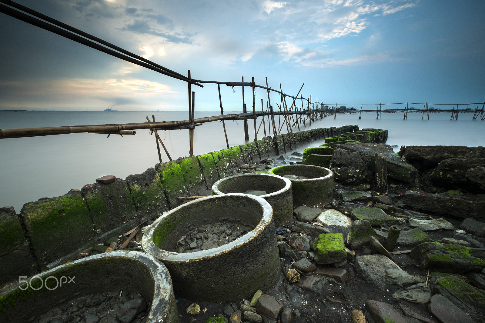 Fujifilm X-M1 + Fujifilm XF 10-24mm F4 R OIS sample photo. Ring of the beach photography