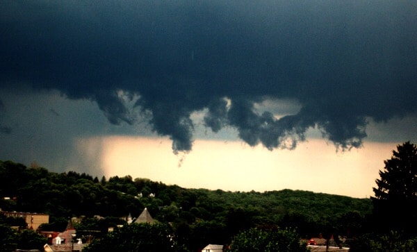 SANYO S750 sample photo. Colliding clouds photography