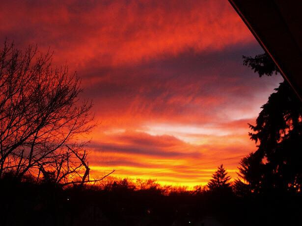 SANYO S750 sample photo. Fire in the sky photography