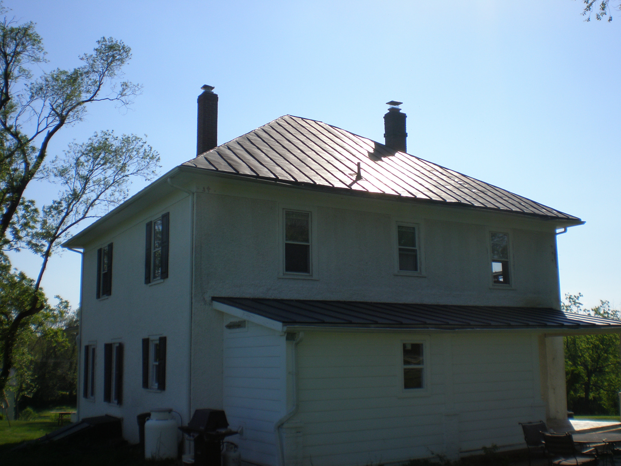 Olympus FE230/X790 sample photo. Amissville va metal roofing  a choice for any building photography