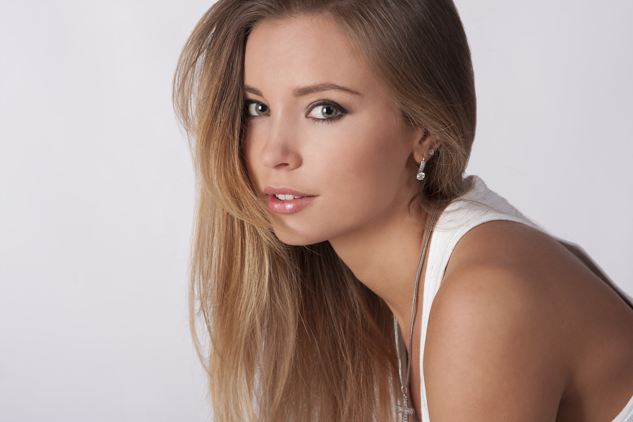 Canon EF 28-105mm f/3.5-4.5 USM sample photo. Lana photography