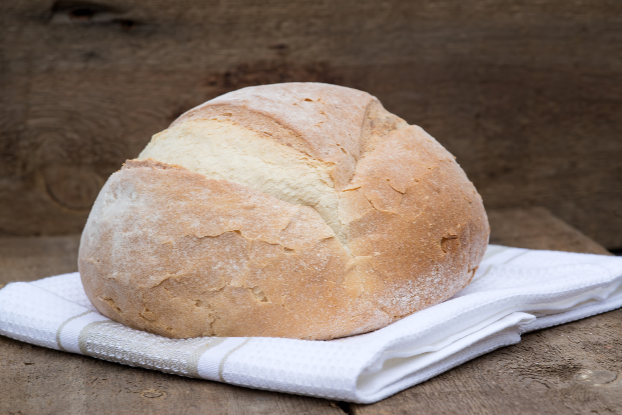 Nikon D600 + Sigma 105mm F2.8 EX DG Macro sample photo. Freshly baked french pain de campagne loaf of bread photography