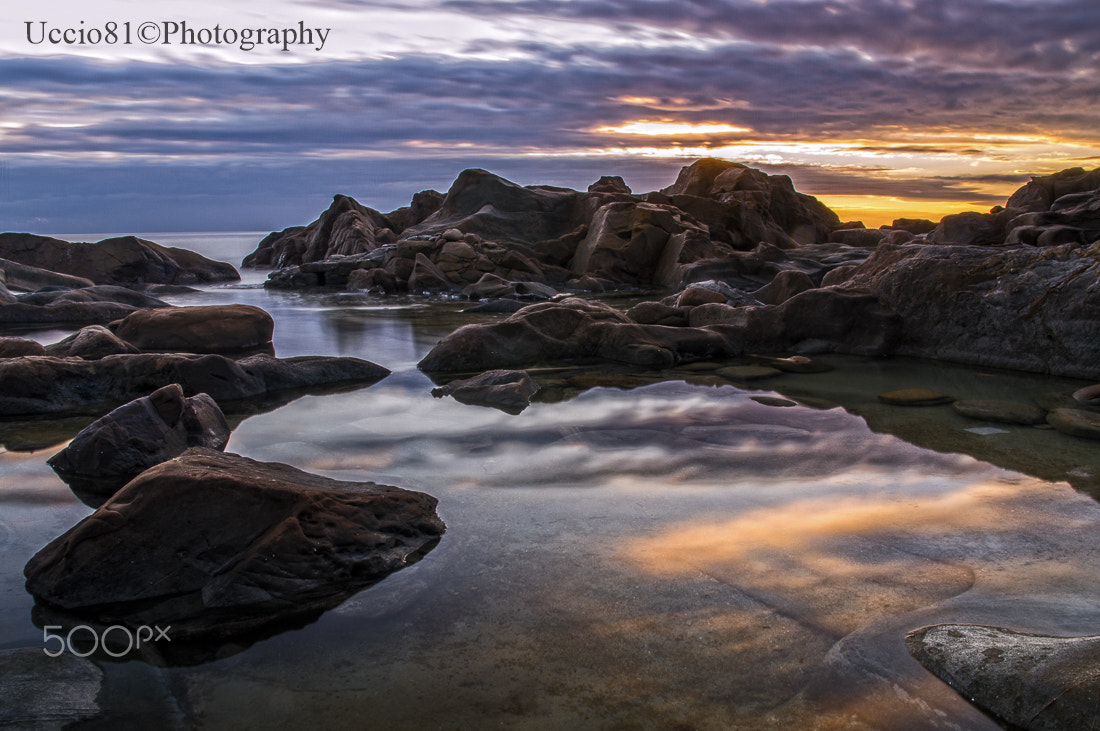 Sony Alpha DSLR-A580 + Sigma 18-200mm F3.5-6.3 DC sample photo. Between the sky and the sea photography