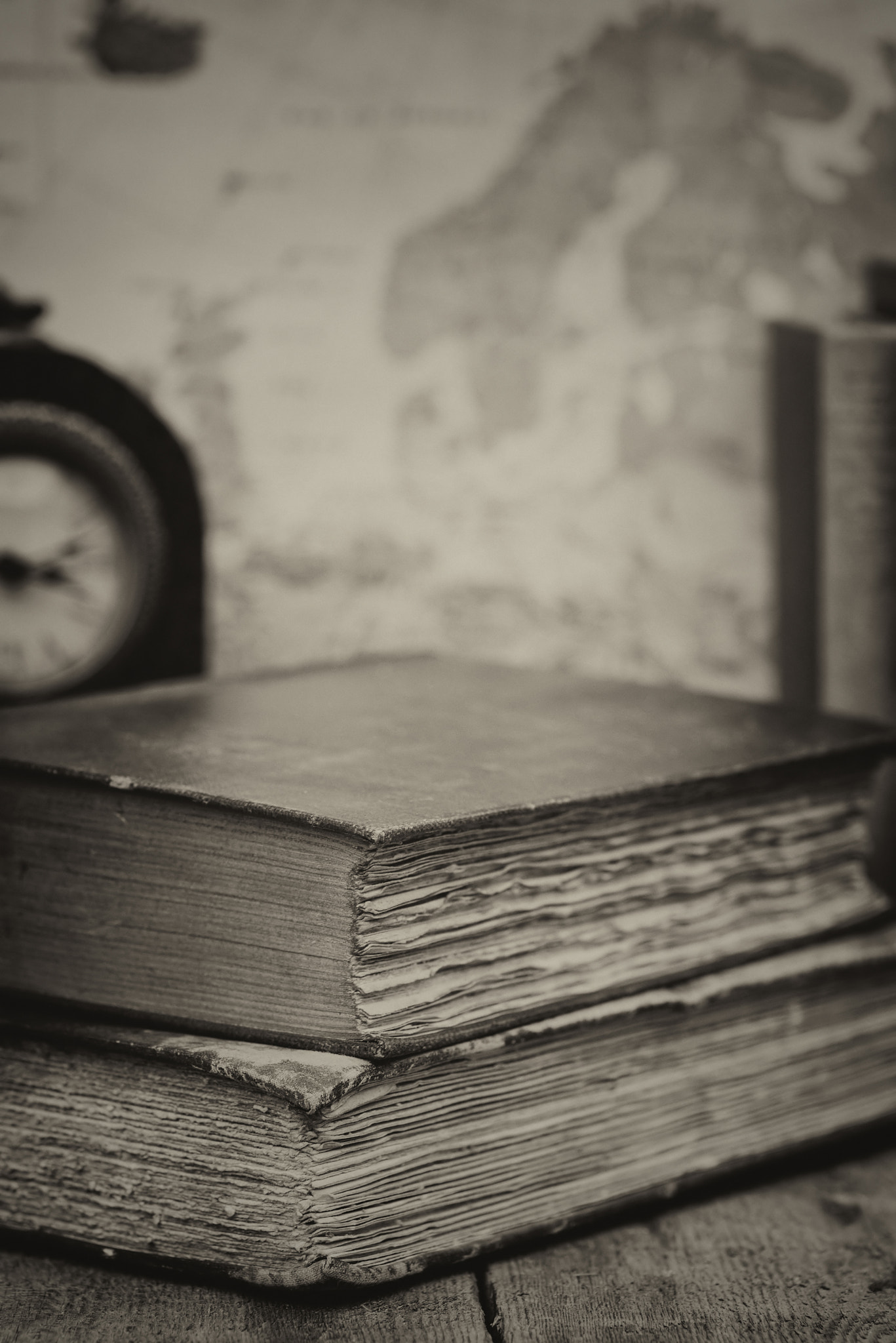 Nikon D600 + Sigma 105mm F2.8 EX DG Macro sample photo. Retro setting and effect of antique vintage books photography