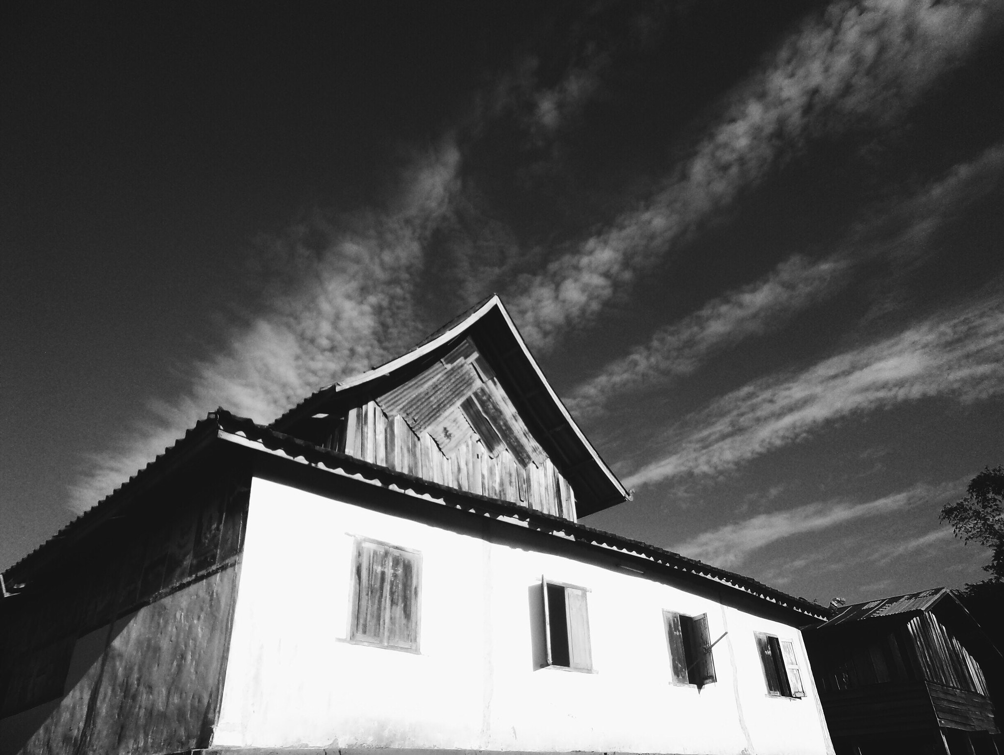 Sony DSC-W520 sample photo. A small temple in a rural area of laos photography