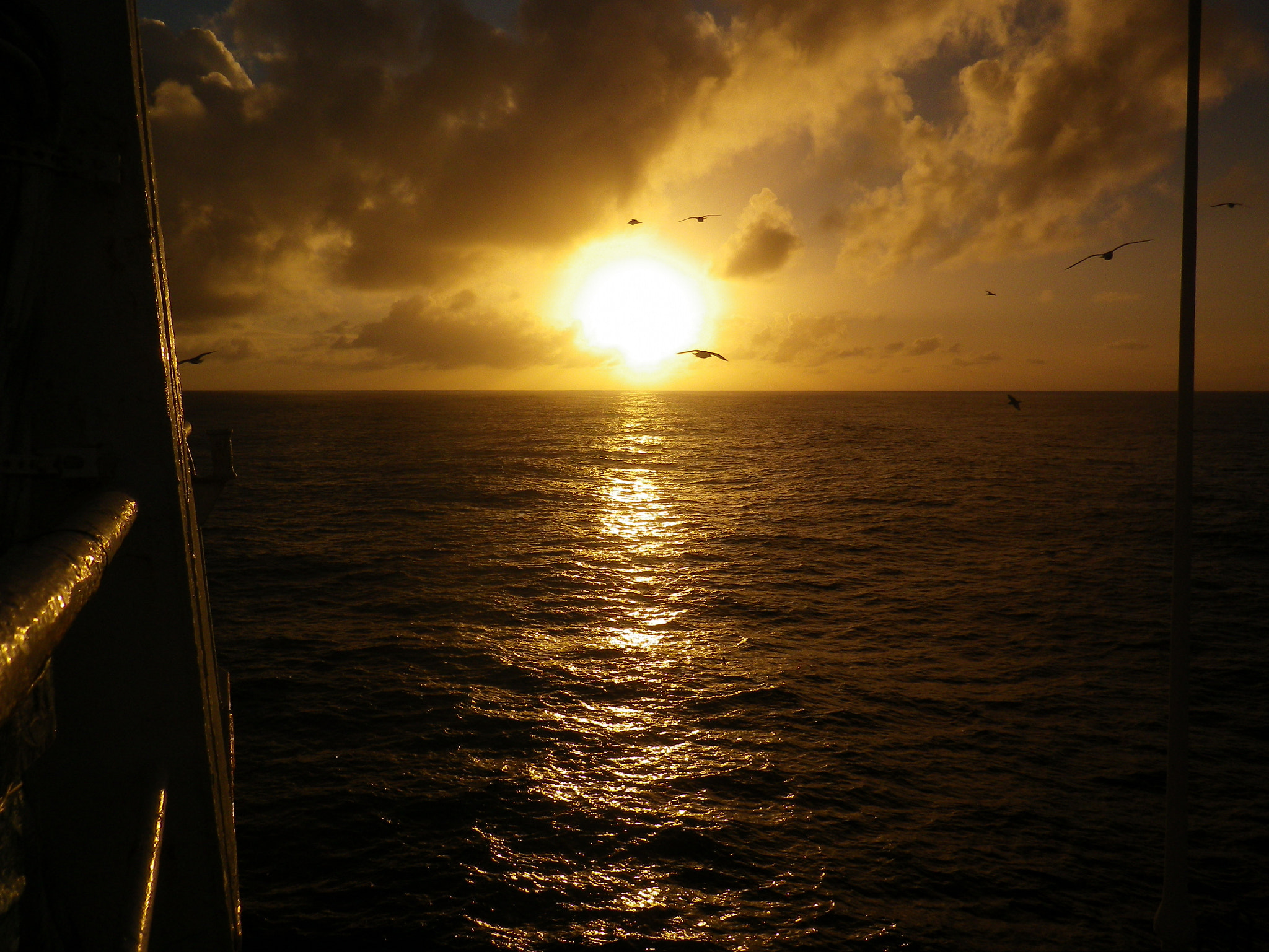 Pentax Optio RZ10 sample photo. Sundown photography