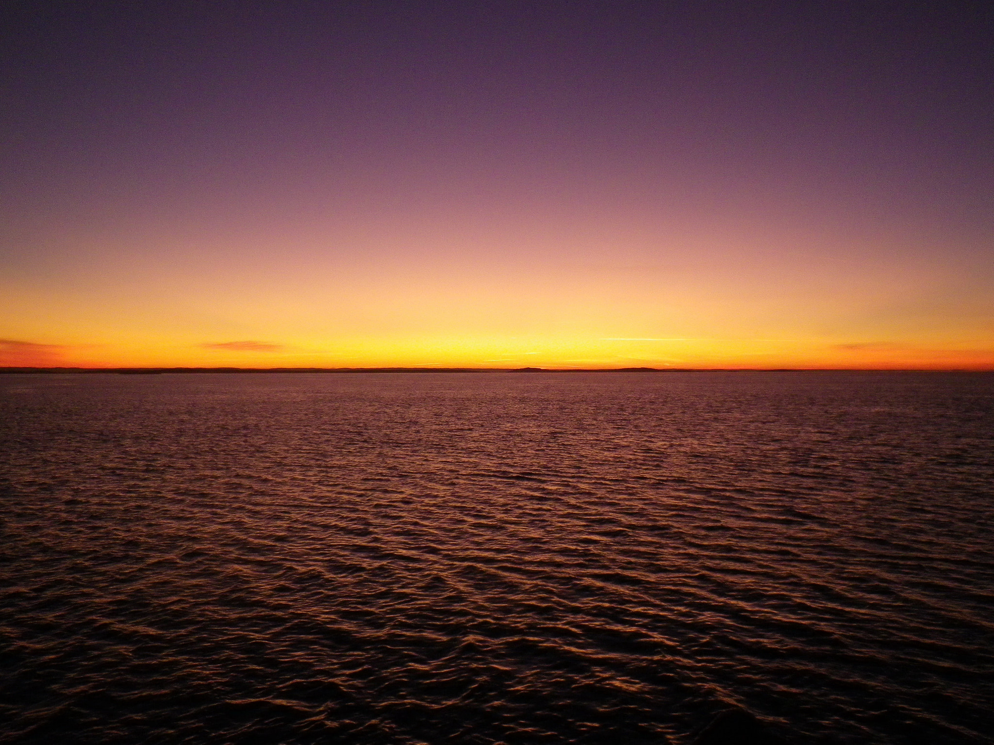 Pentax Optio RZ10 sample photo. Sunrise at sea photography