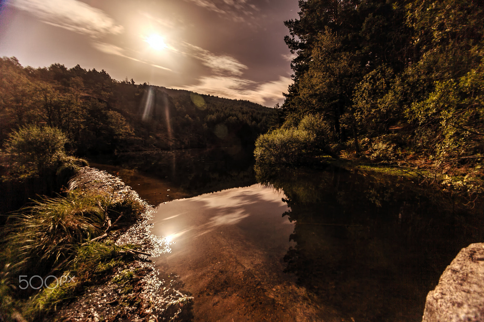Sigma 10-20mm F3.5 EX DC HSM sample photo. La luna de agosto photography