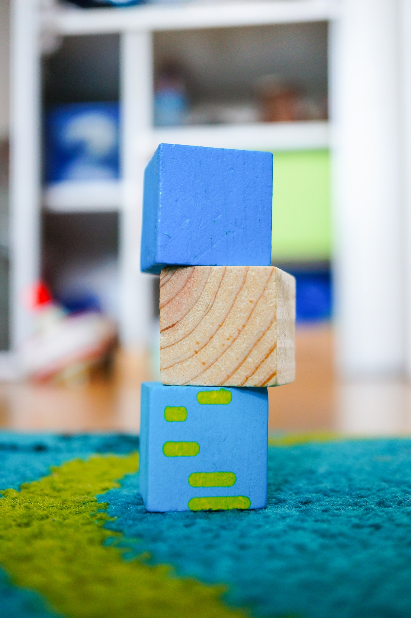 Sony Alpha NEX-5N + Sony E 30mm F3.5 Macro sample photo. Toy block photography