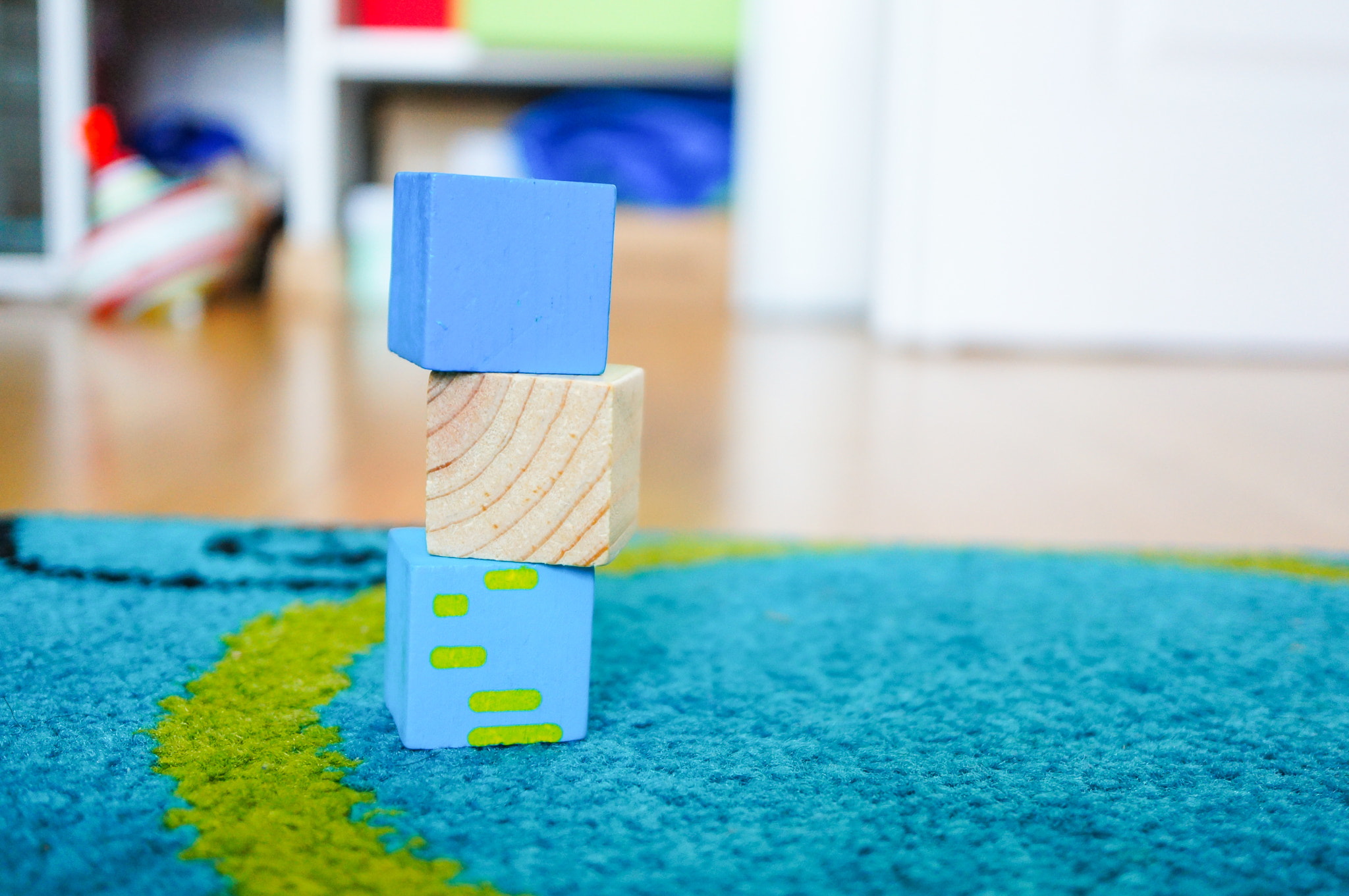 Sony Alpha NEX-5N + Sony E 30mm F3.5 Macro sample photo. Toy block photography