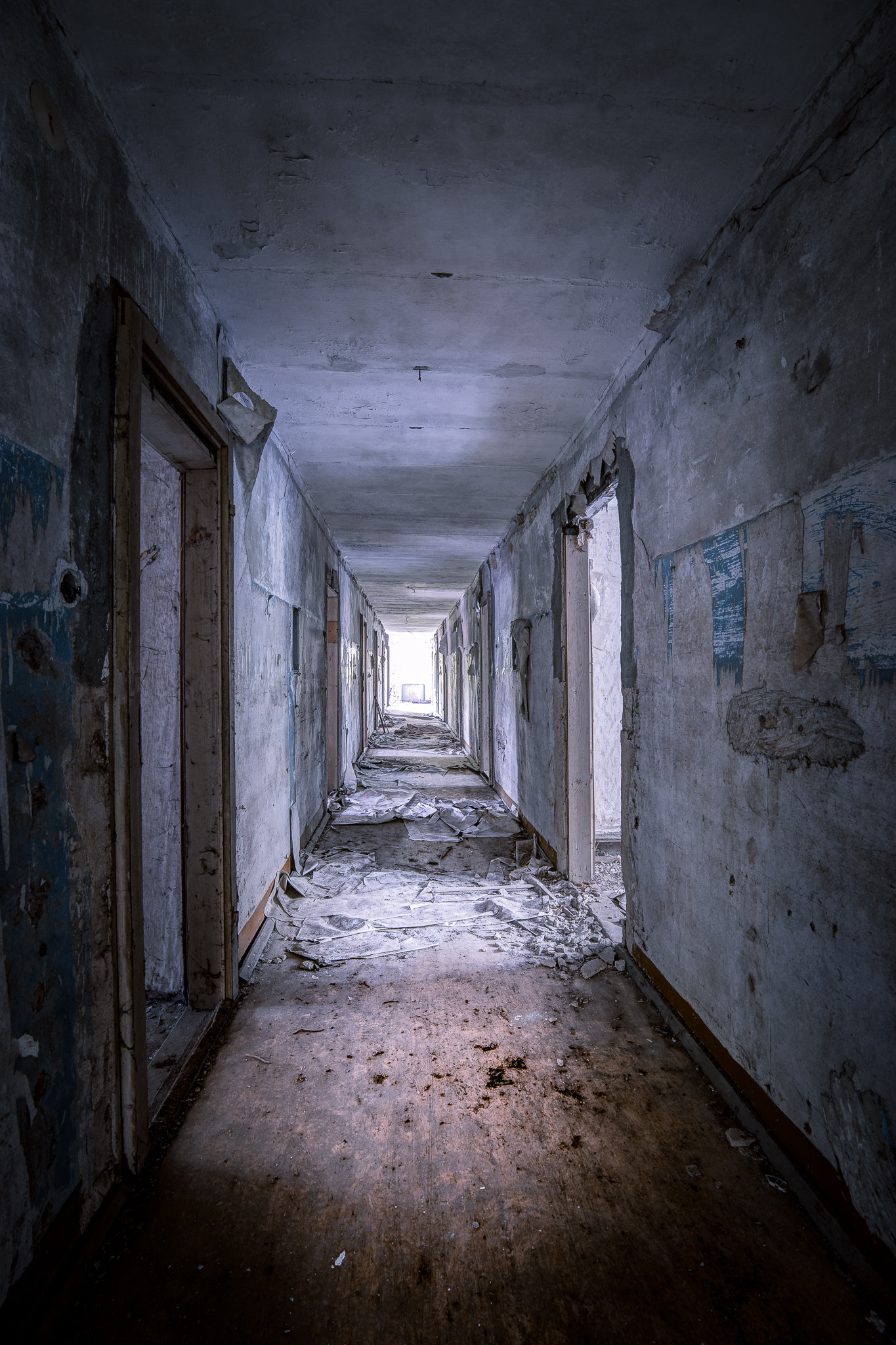 Sony a7 II + Canon EF 16-35mm F4L IS USM sample photo. The endless floor... photography