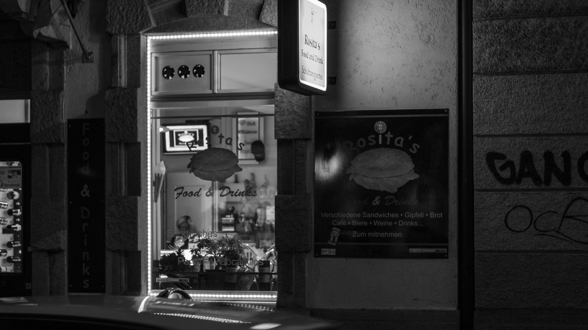 Sony SLT-A65 (SLT-A65V) + Minolta AF 50mm F1.7 sample photo. Rositas photography