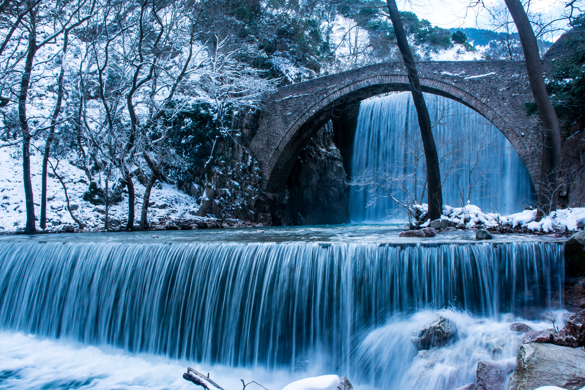 Nikon D5200 + Tamron AF 18-270mm F3.5-6.3 Di II VC LD Aspherical (IF) MACRO sample photo. Winter waterfall photography