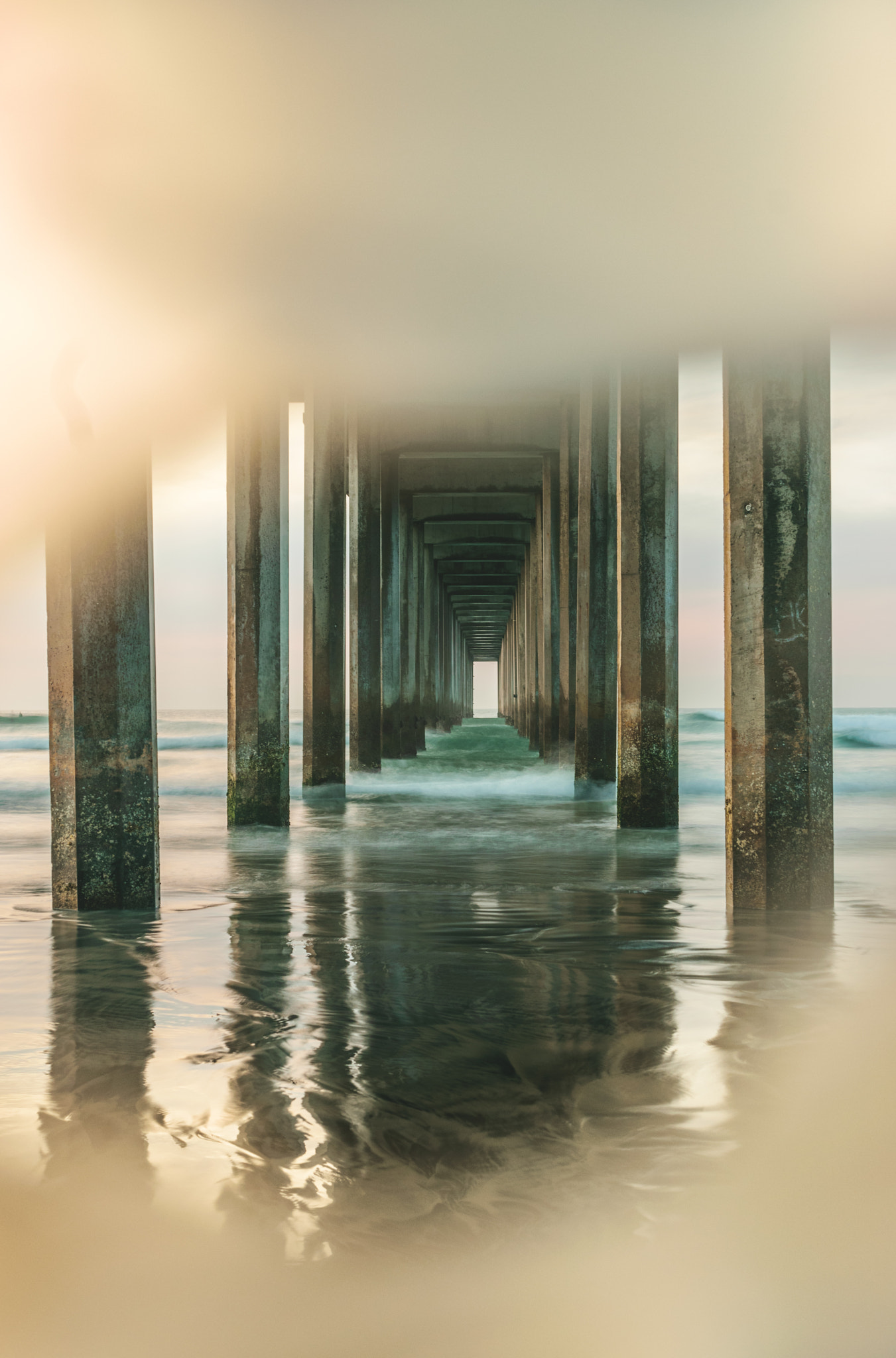 Nikon D5300 + Sigma 35mm F1.4 DG HSM Art sample photo. Airy day at scripps pier photography