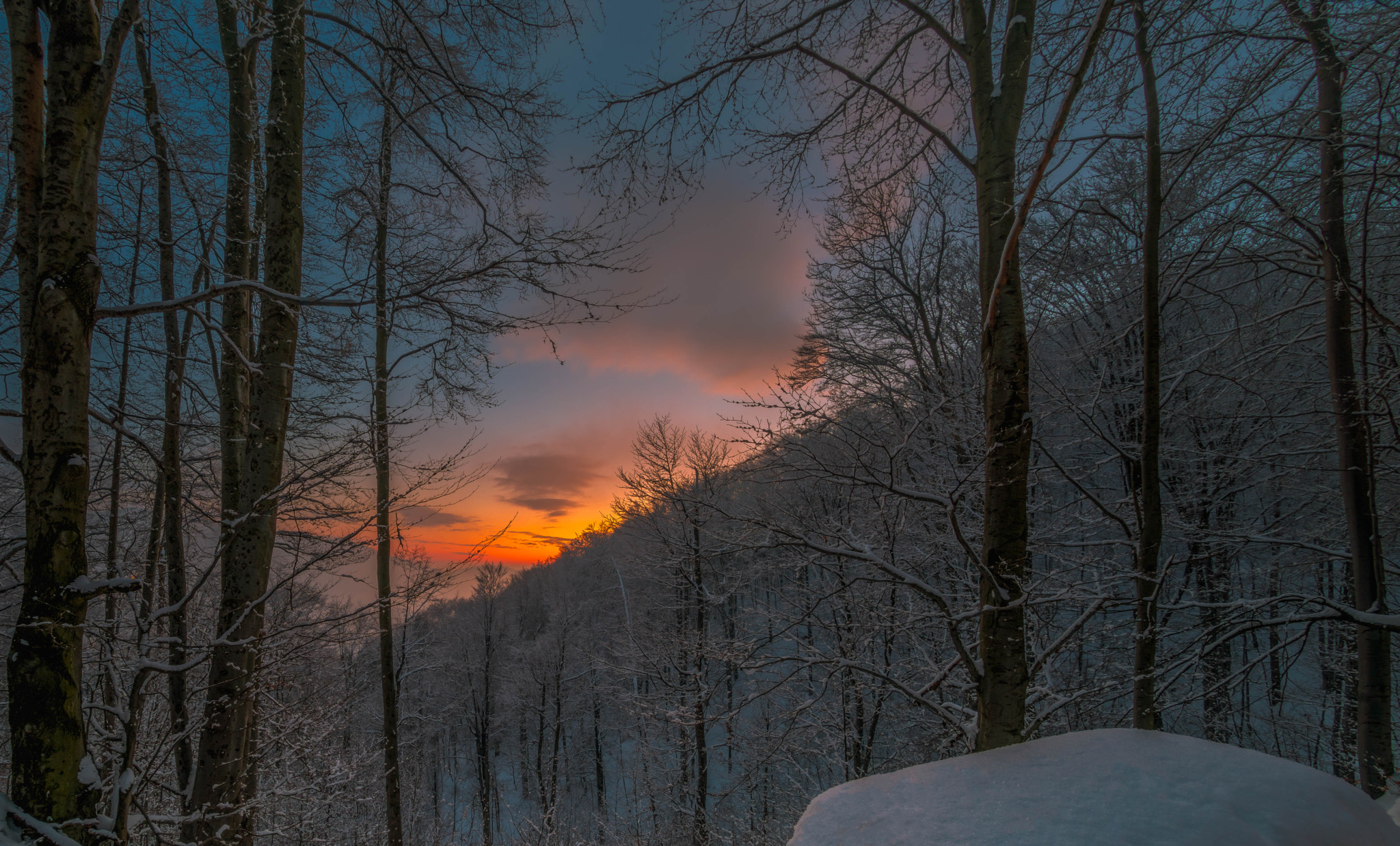 Nikon D810 + Samyang 12mm F2.8 ED AS NCS Fisheye sample photo. Winter sunset photography