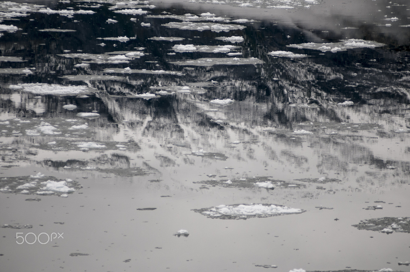 AF Zoom-Nikkor 80-200mm f/2.8 ED sample photo. Antarctic flow photography
