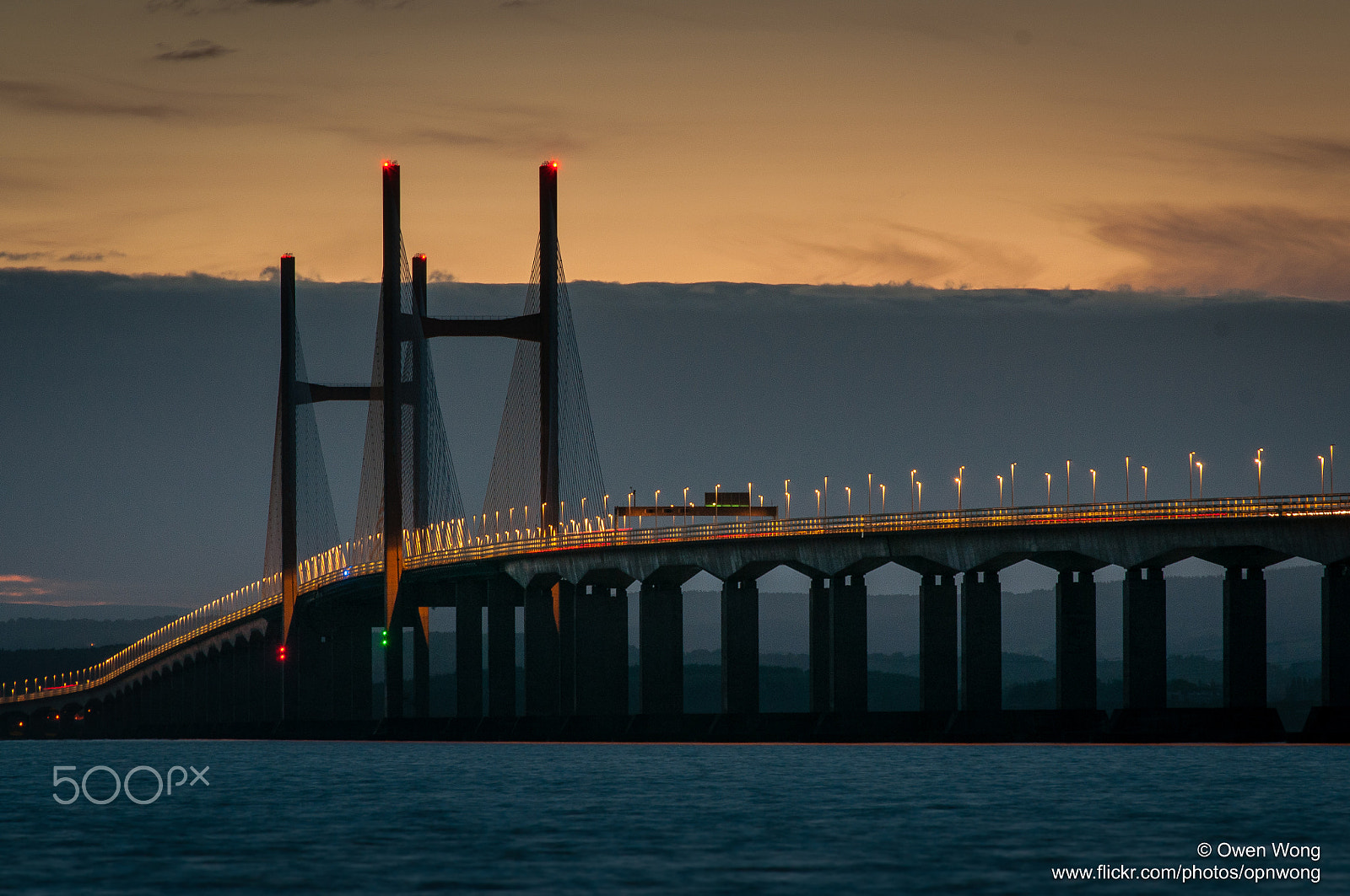 Nikon D300S + Nikon AF-S DX Nikkor 55-300mm F4.5-5.6G ED VR sample photo. Severn crossing photography